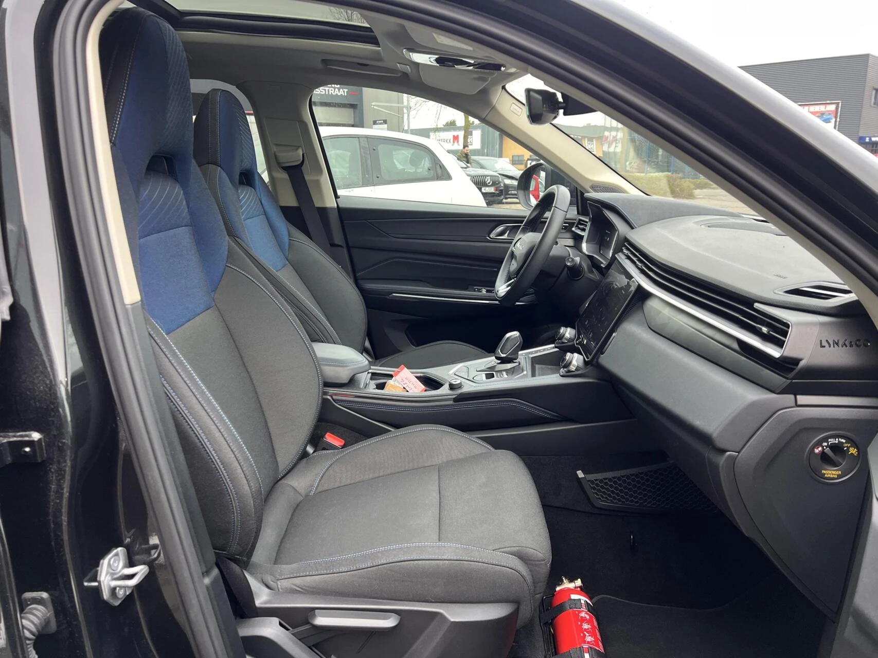 Hoofdafbeelding Lynk & Co 01