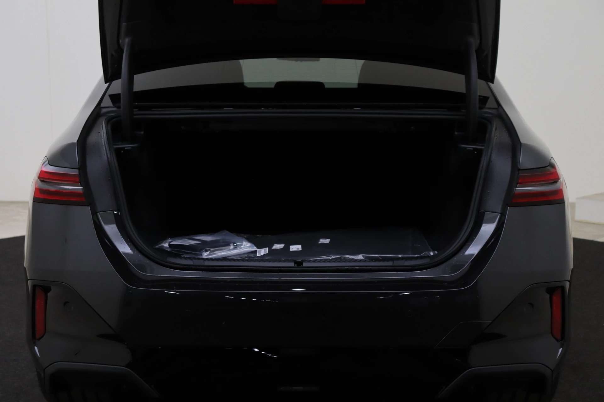 Hoofdafbeelding BMW i5