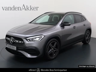 Hoofdafbeelding Mercedes-Benz GLA Mercedes-Benz GLA 180 AMG // Camera // Elek. Achterklep // Sfeerverlichting // Night pakket // 19" AMG Velgen // LED