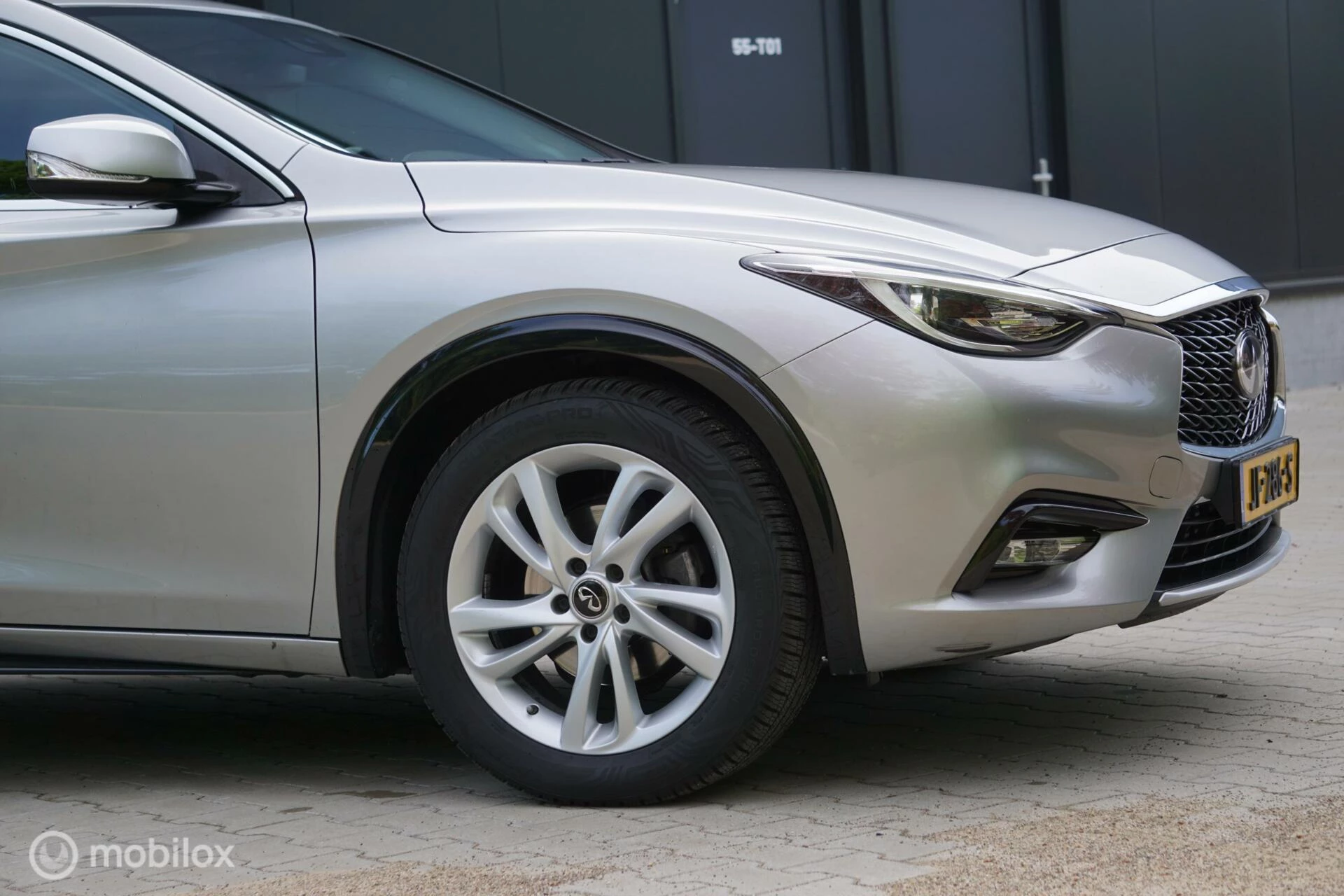 Hoofdafbeelding Infiniti Q