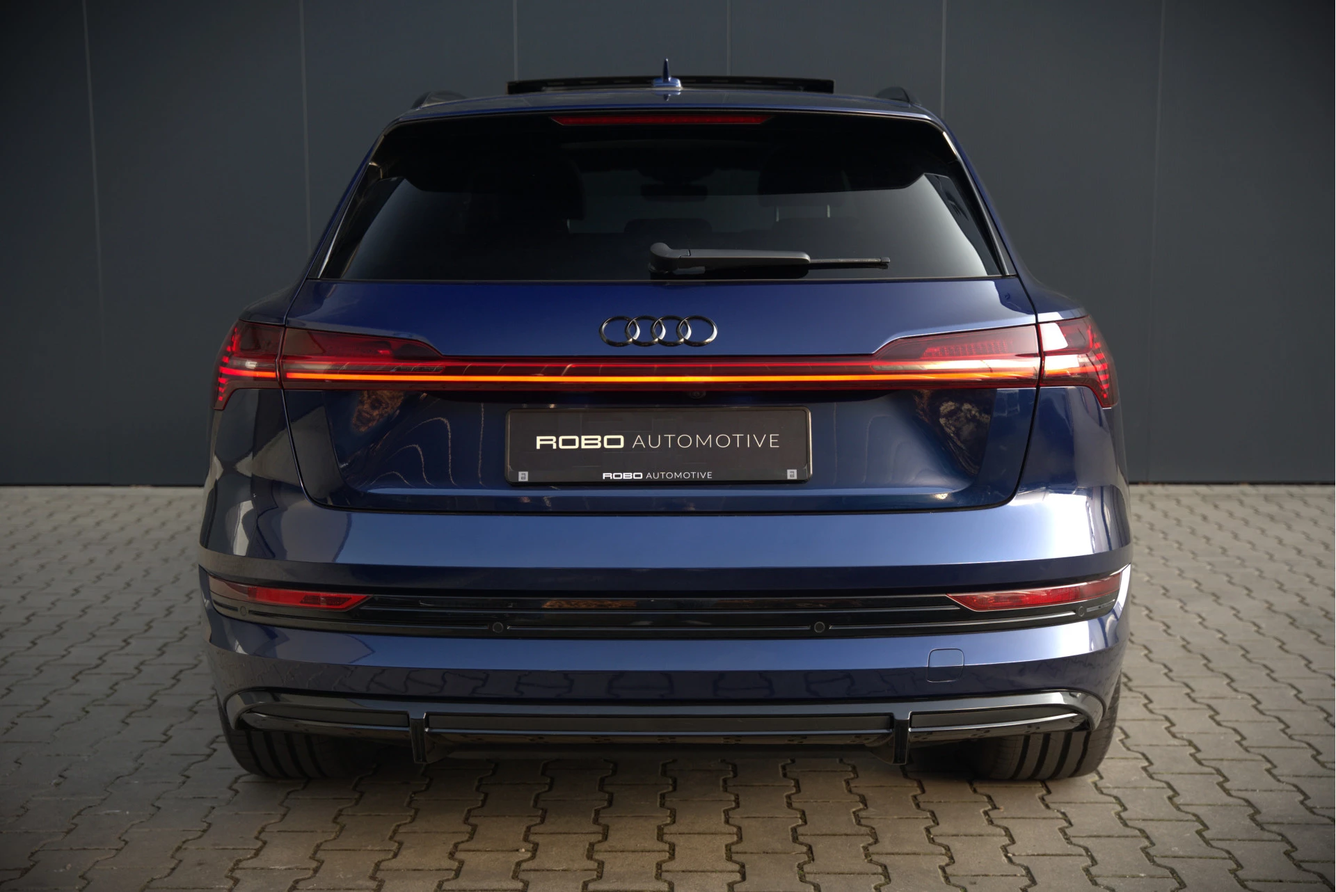 Hoofdafbeelding Audi e-tron