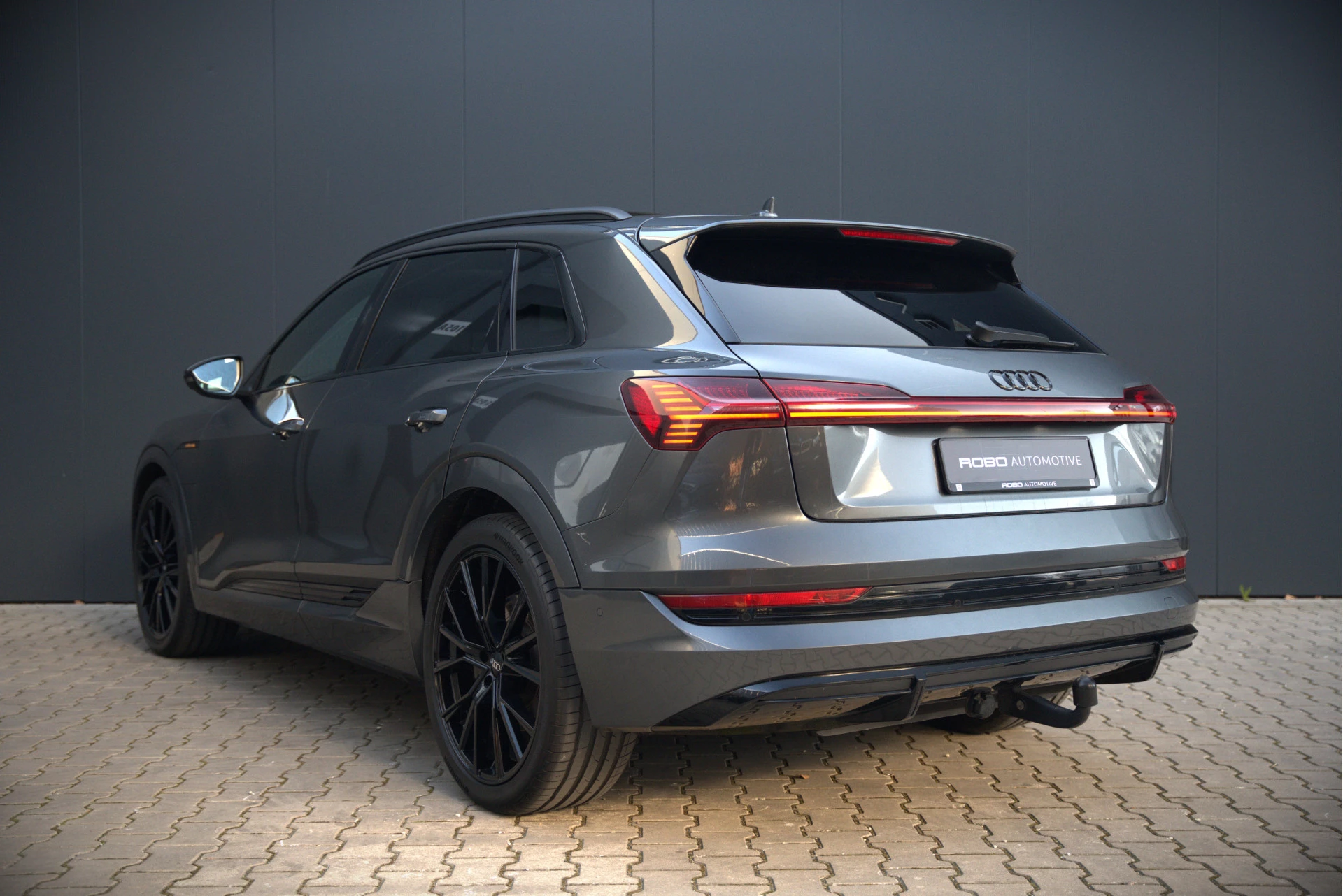 Hoofdafbeelding Audi e-tron