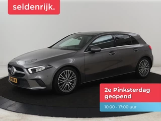 Mercedes-Benz A-klasse 200 Business Solution Plus Upgrade | Panoramadak |  Stoelverwarming | Half leder | Widescreen | Camera | Navigatie | Park Assist | Cruise control | Full LED