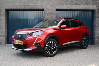 Peugeot 2008 1.2 PureTech Blue Lease Allure | Trekhaak | Virutal | Adaptive Cruise | Camera | Keyless | Carplay