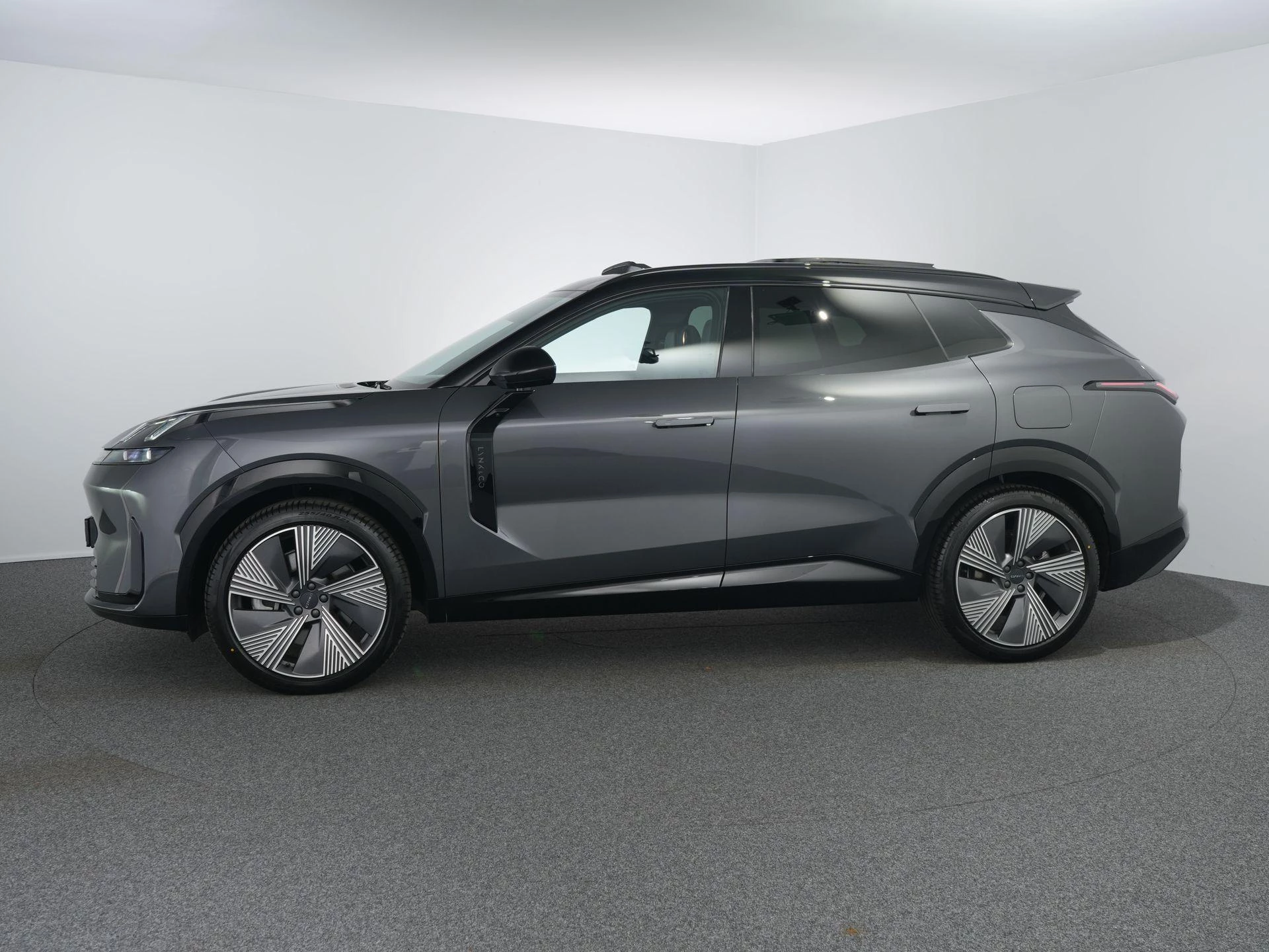 Hoofdafbeelding Lynk & Co 08