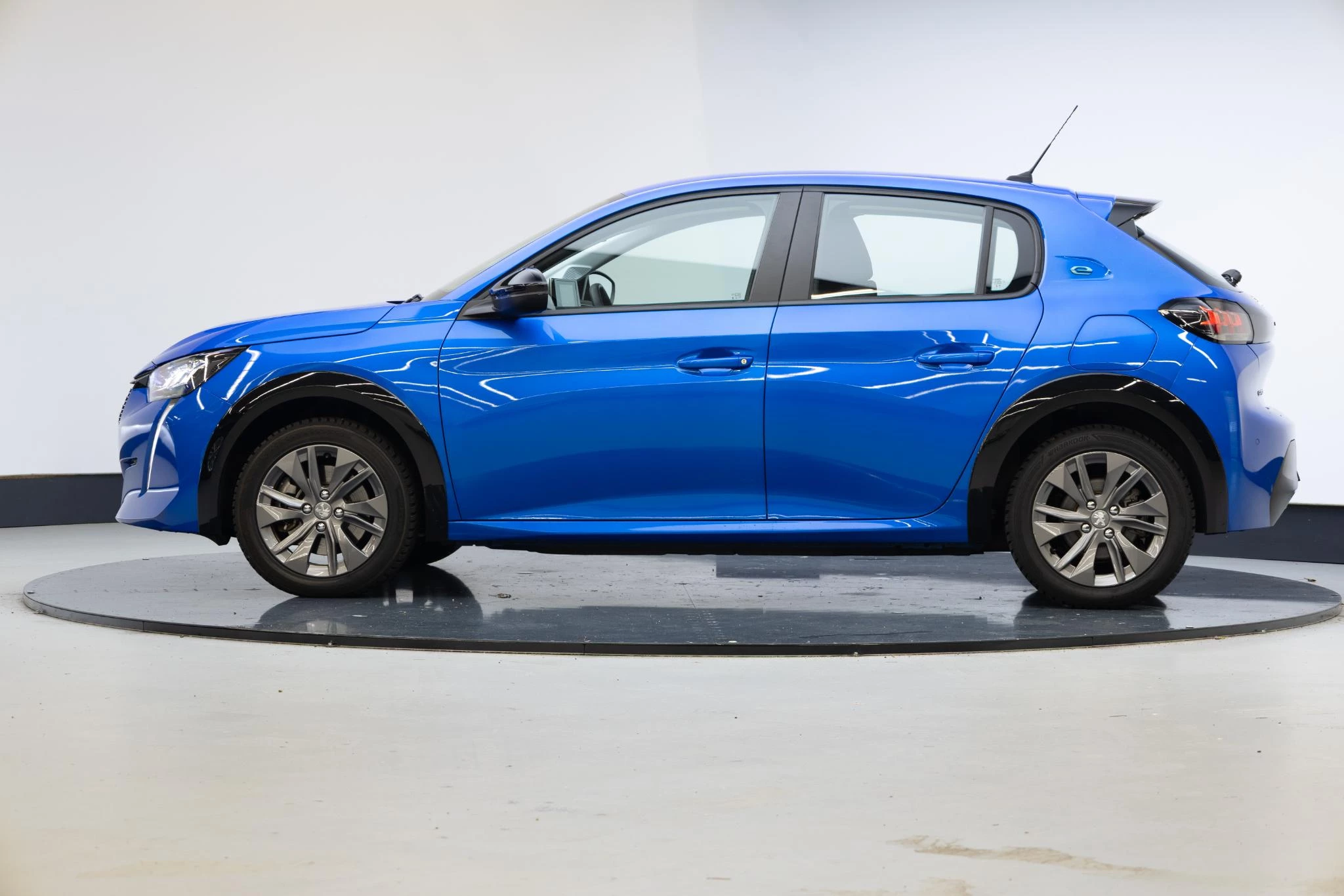 Hoofdafbeelding Peugeot e-208