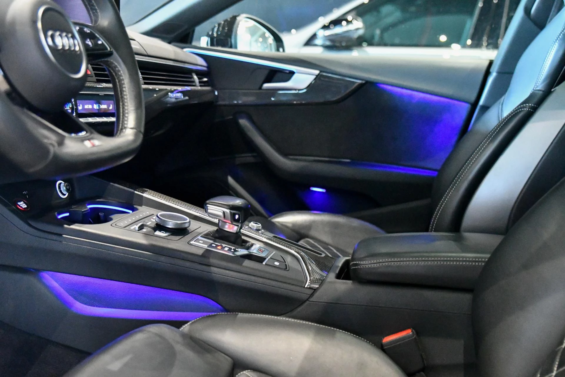 Hoofdafbeelding Audi S5