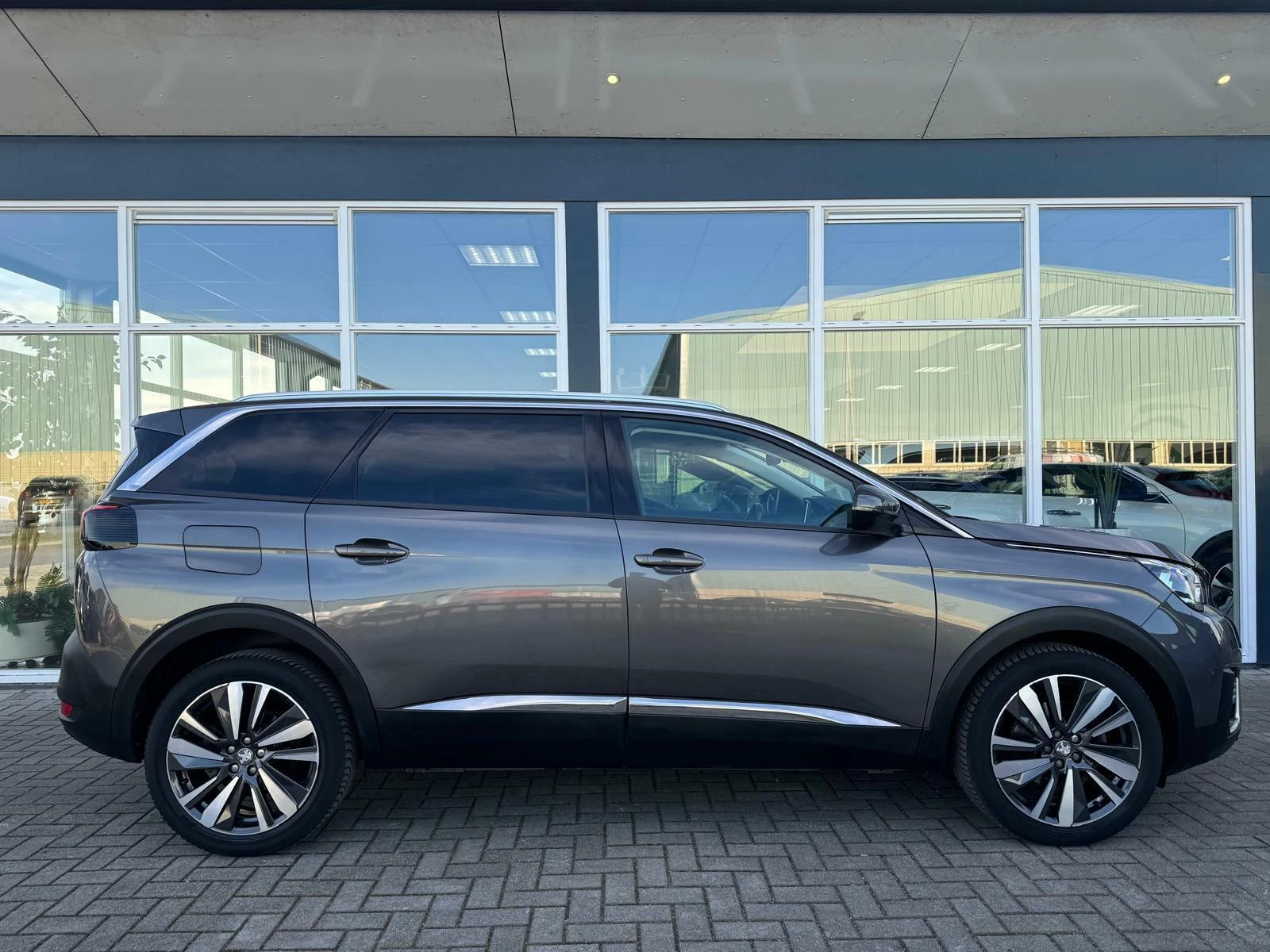 Hoofdafbeelding Peugeot 5008
