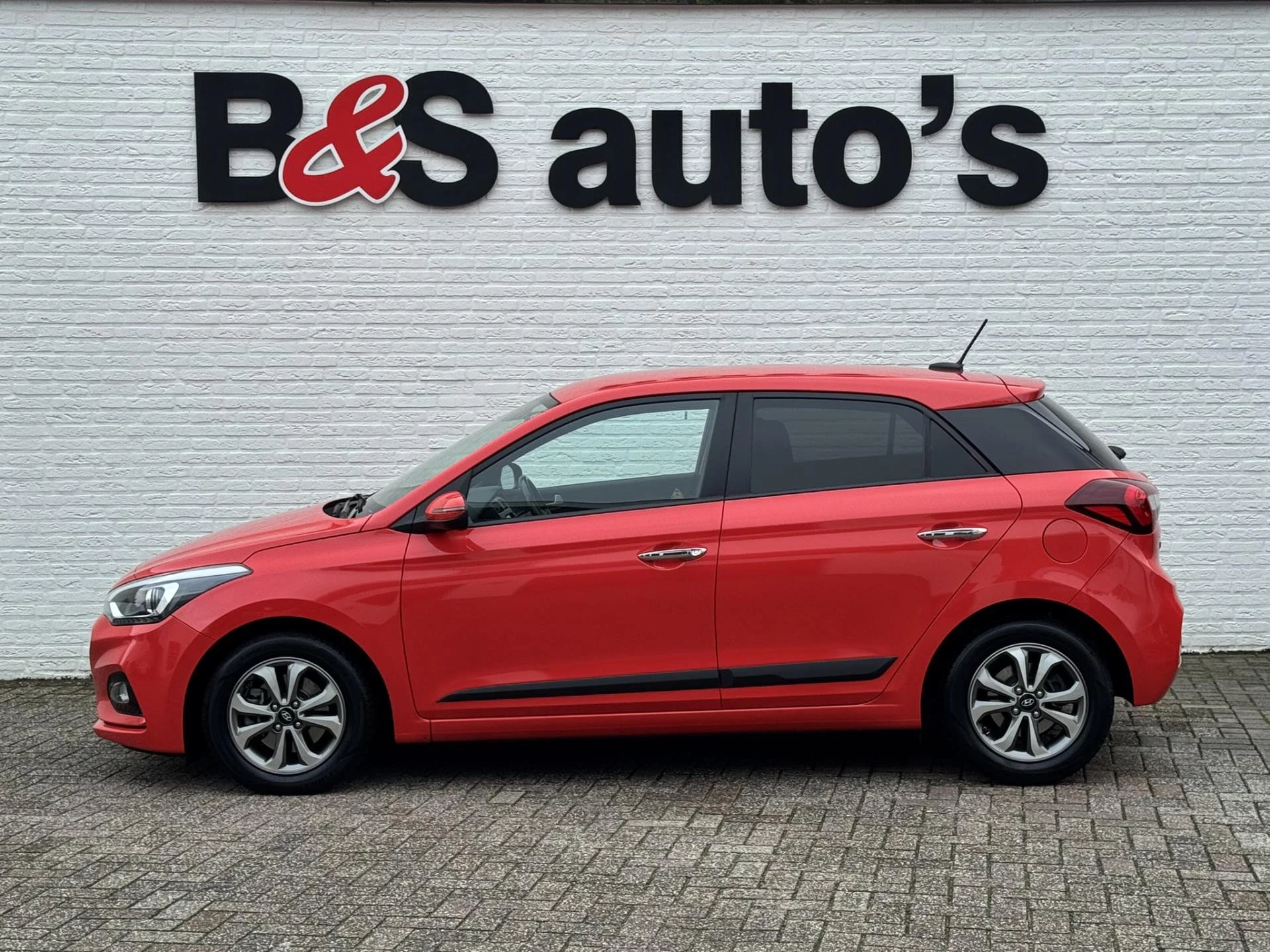 Hoofdafbeelding Hyundai i20