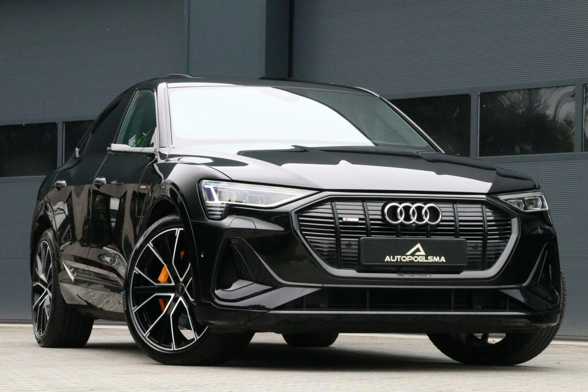 Hoofdafbeelding Audi e-tron
