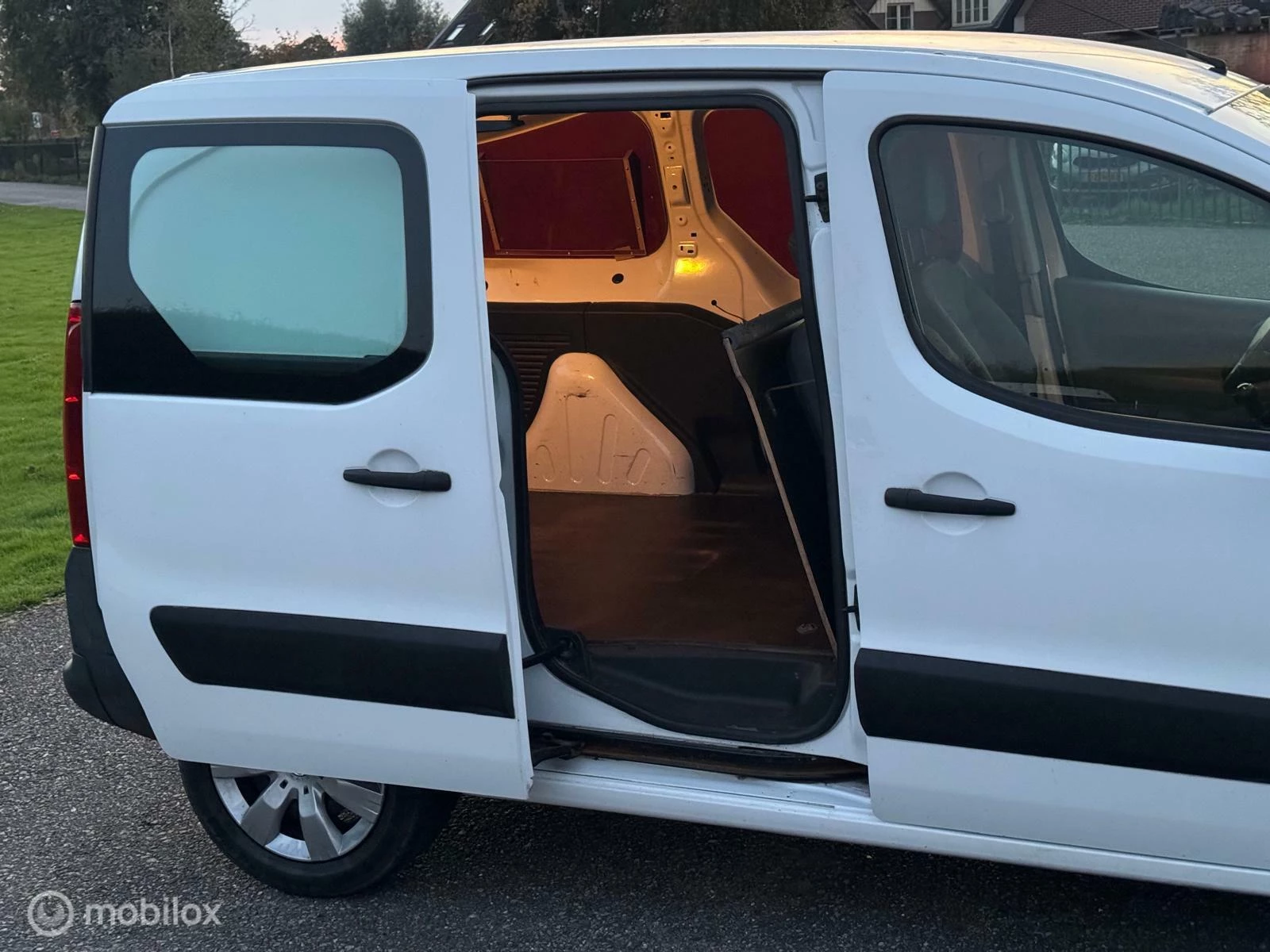 Hoofdafbeelding Peugeot Partner