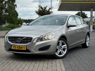 Volvo V60 1.6 T3 NAVI TREKHAAK 1.600KG 114.000KM