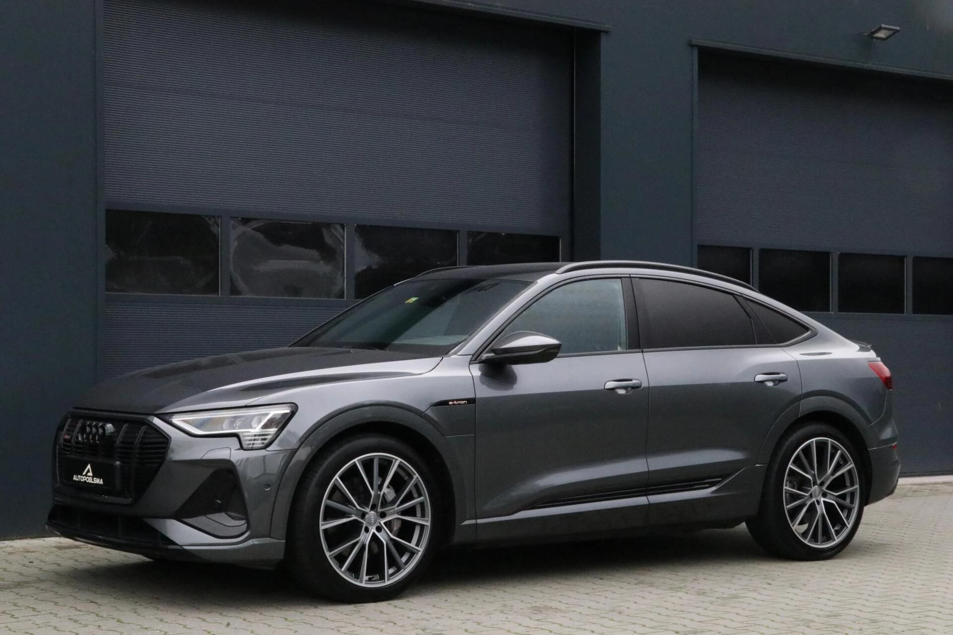 Hoofdafbeelding Audi e-tron