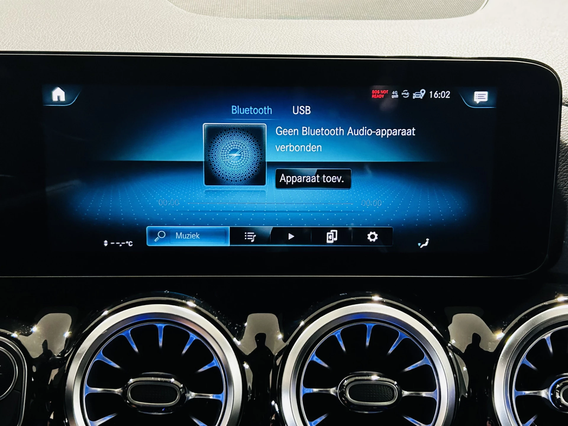 Hoofdafbeelding Mercedes-Benz EQA