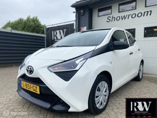 Toyota Aygo 1.0 VVT-i x-play met airco en nieuwe APK!