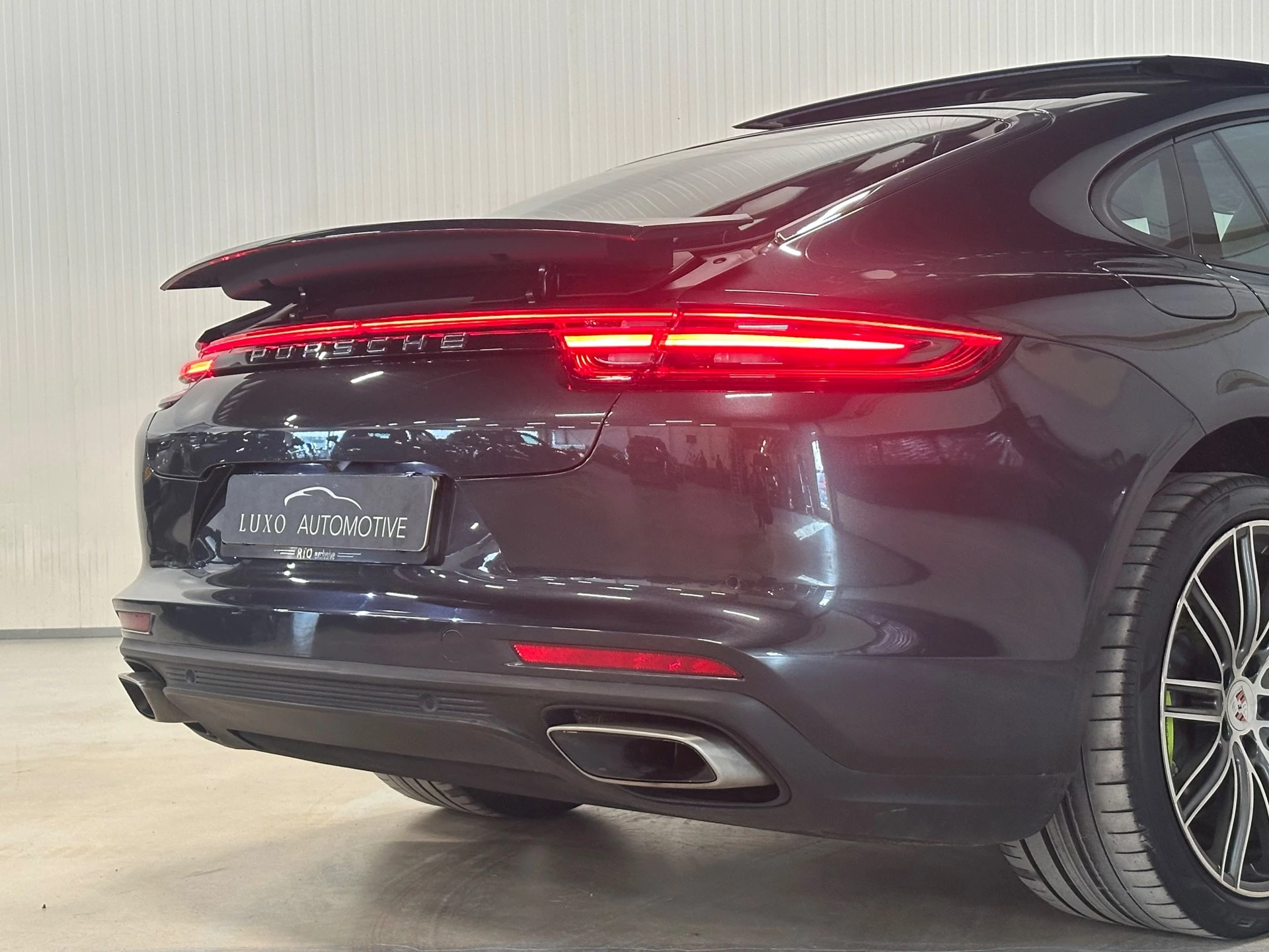 Hoofdafbeelding Porsche Panamera