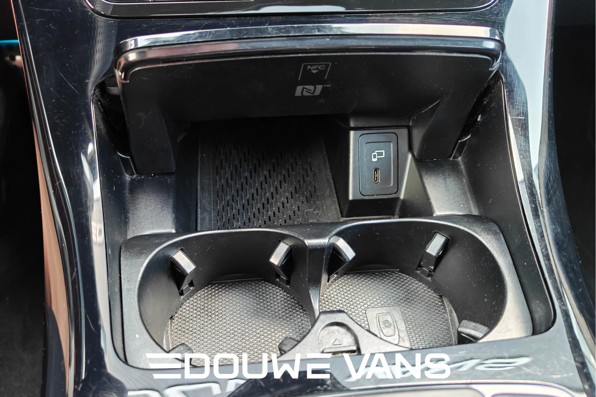 Hoofdafbeelding Mercedes-Benz EQC