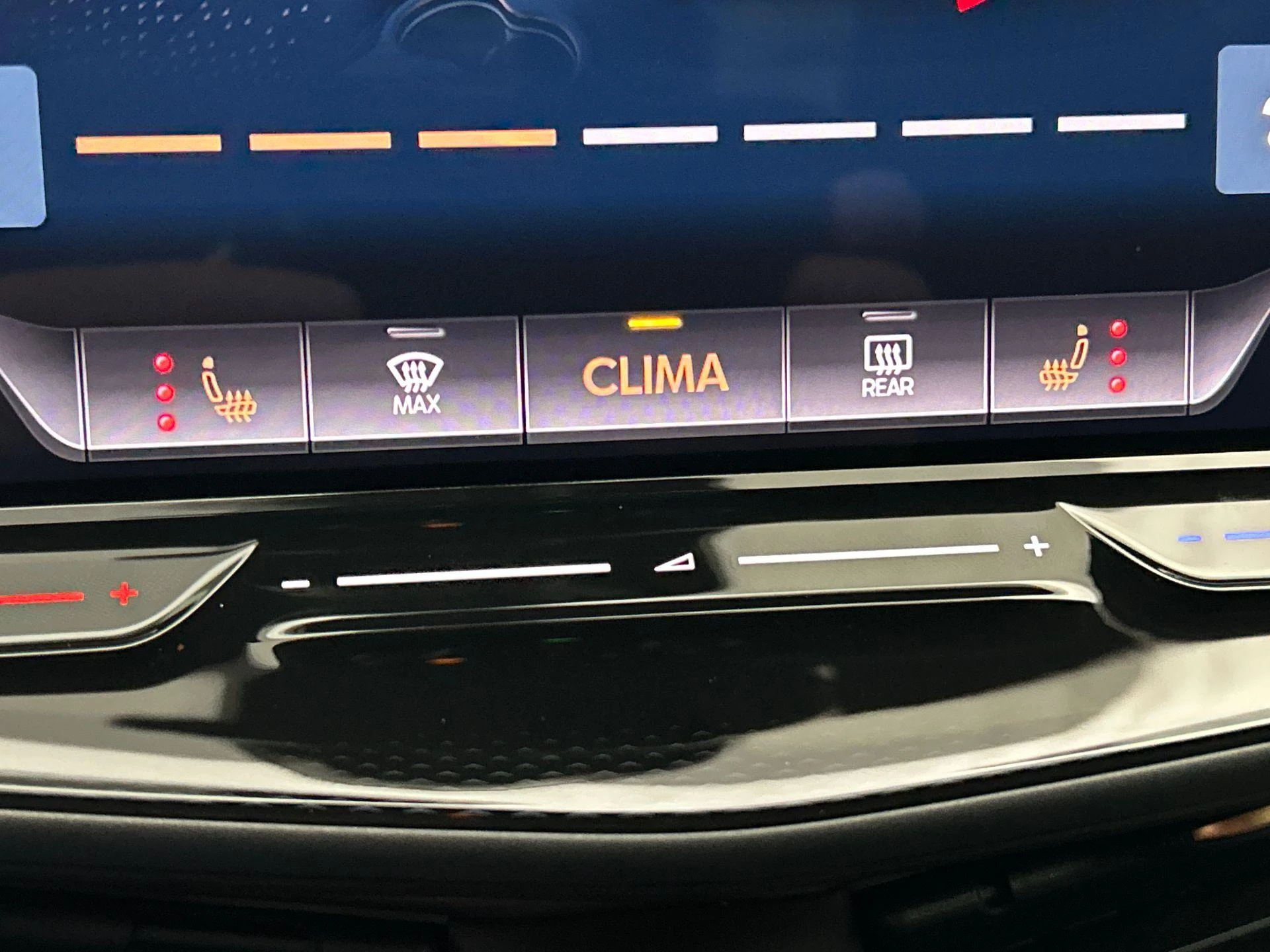 Hoofdafbeelding CUPRA Tavascan