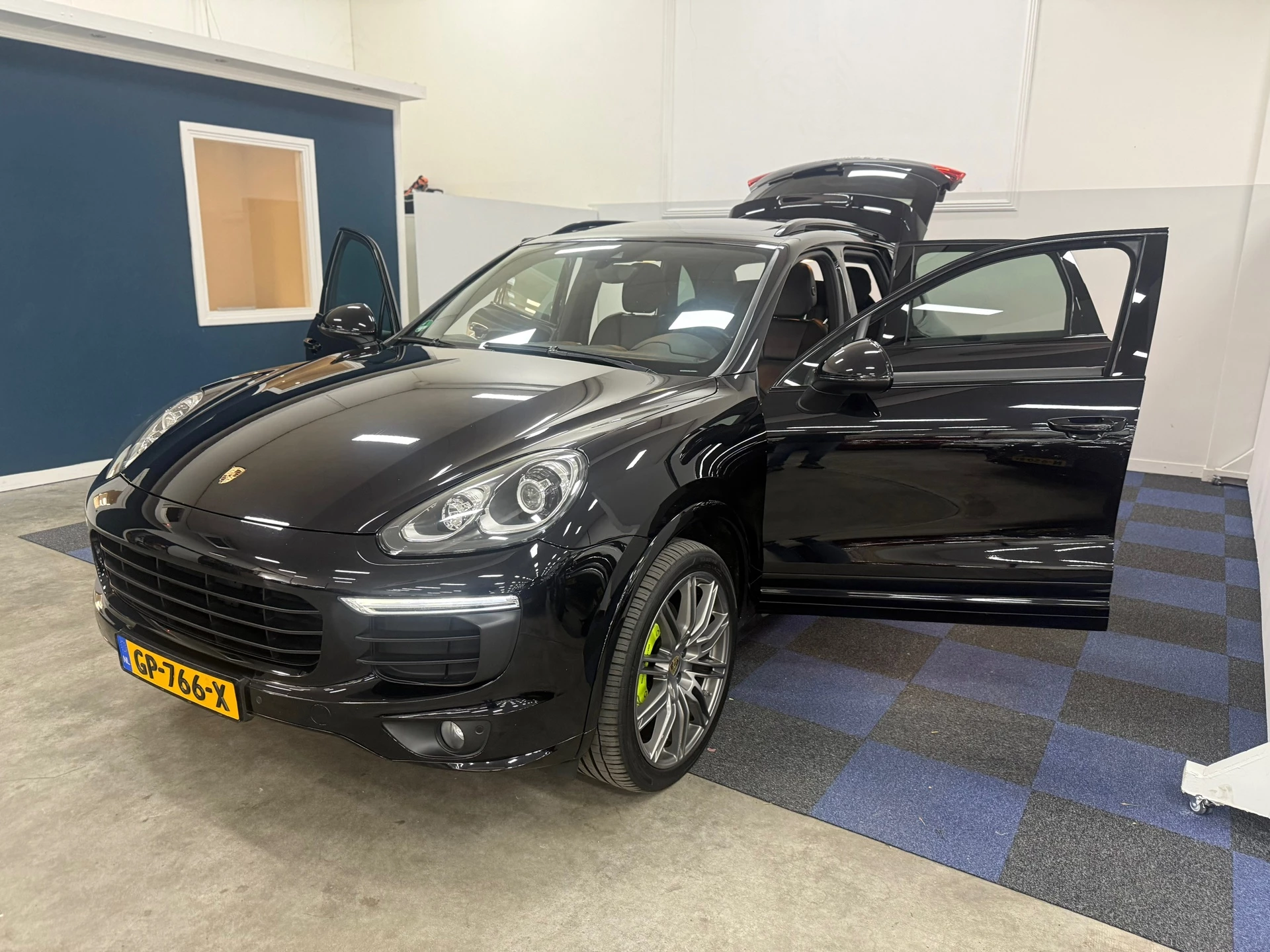 Hoofdafbeelding Porsche Cayenne