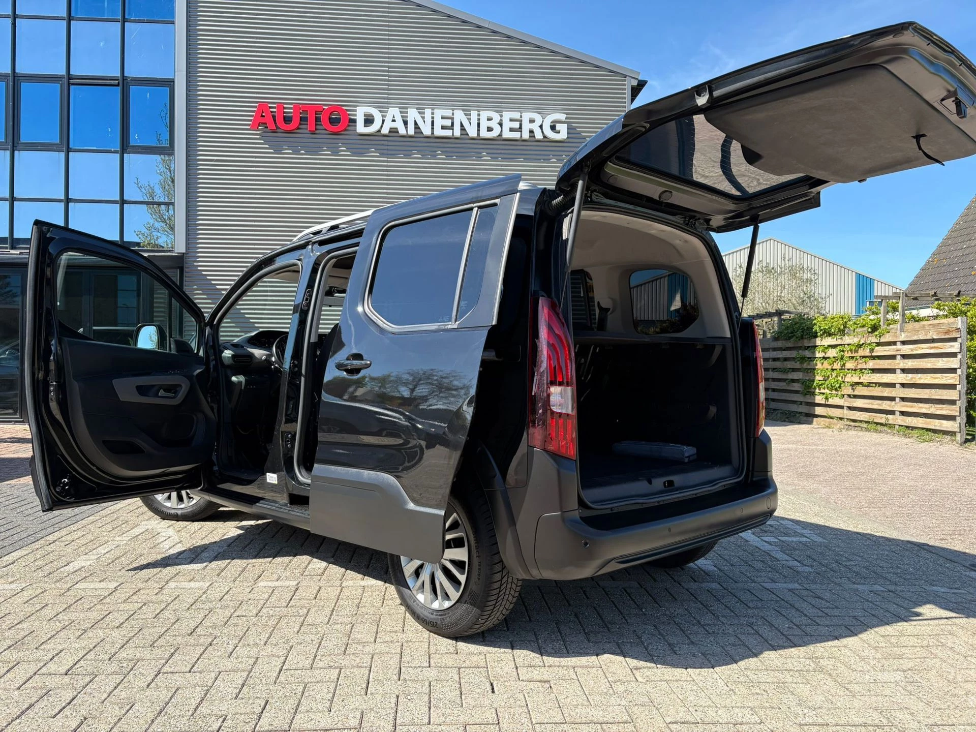 Hoofdafbeelding Peugeot Rifter