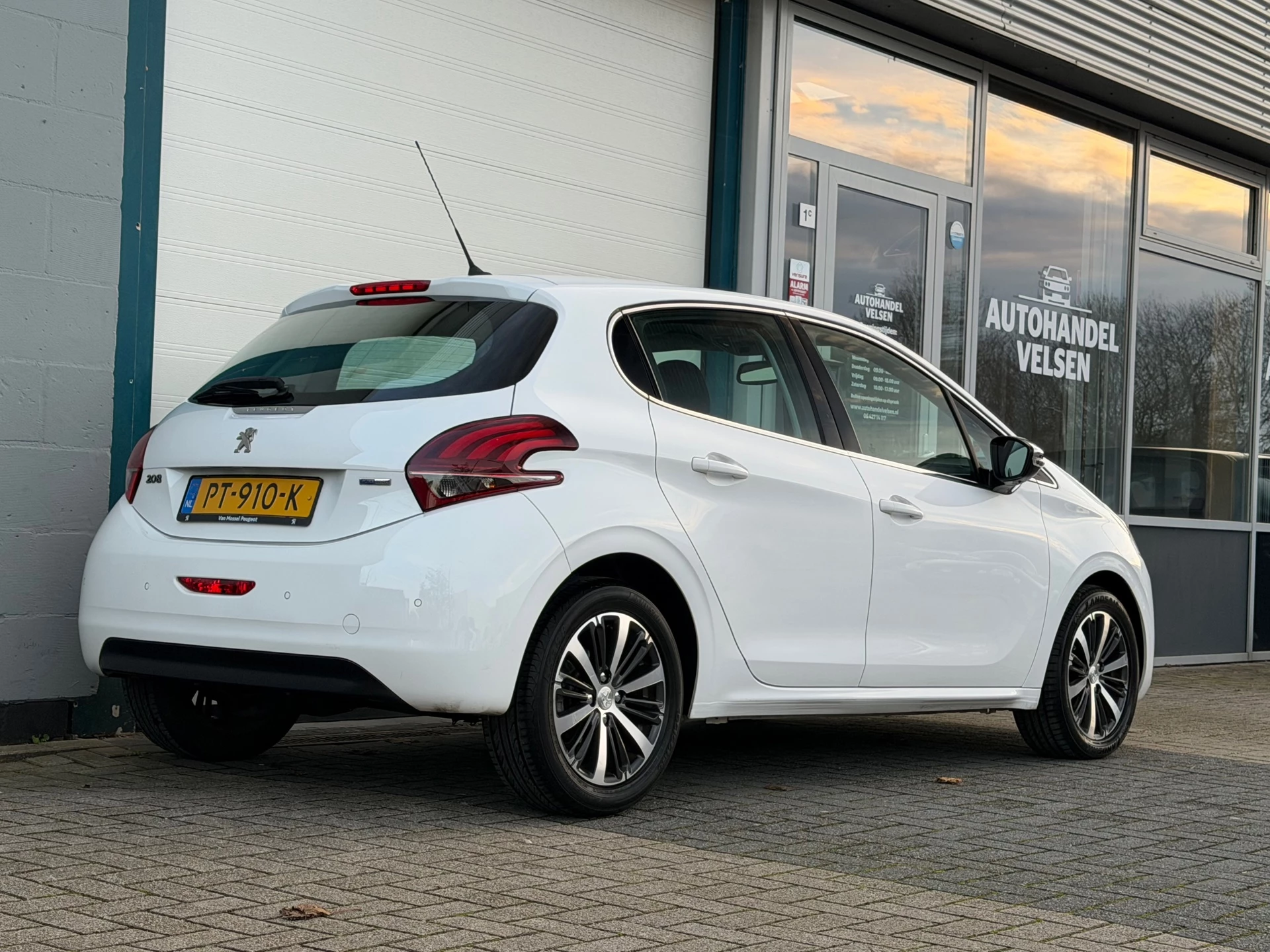 Hoofdafbeelding Peugeot 208