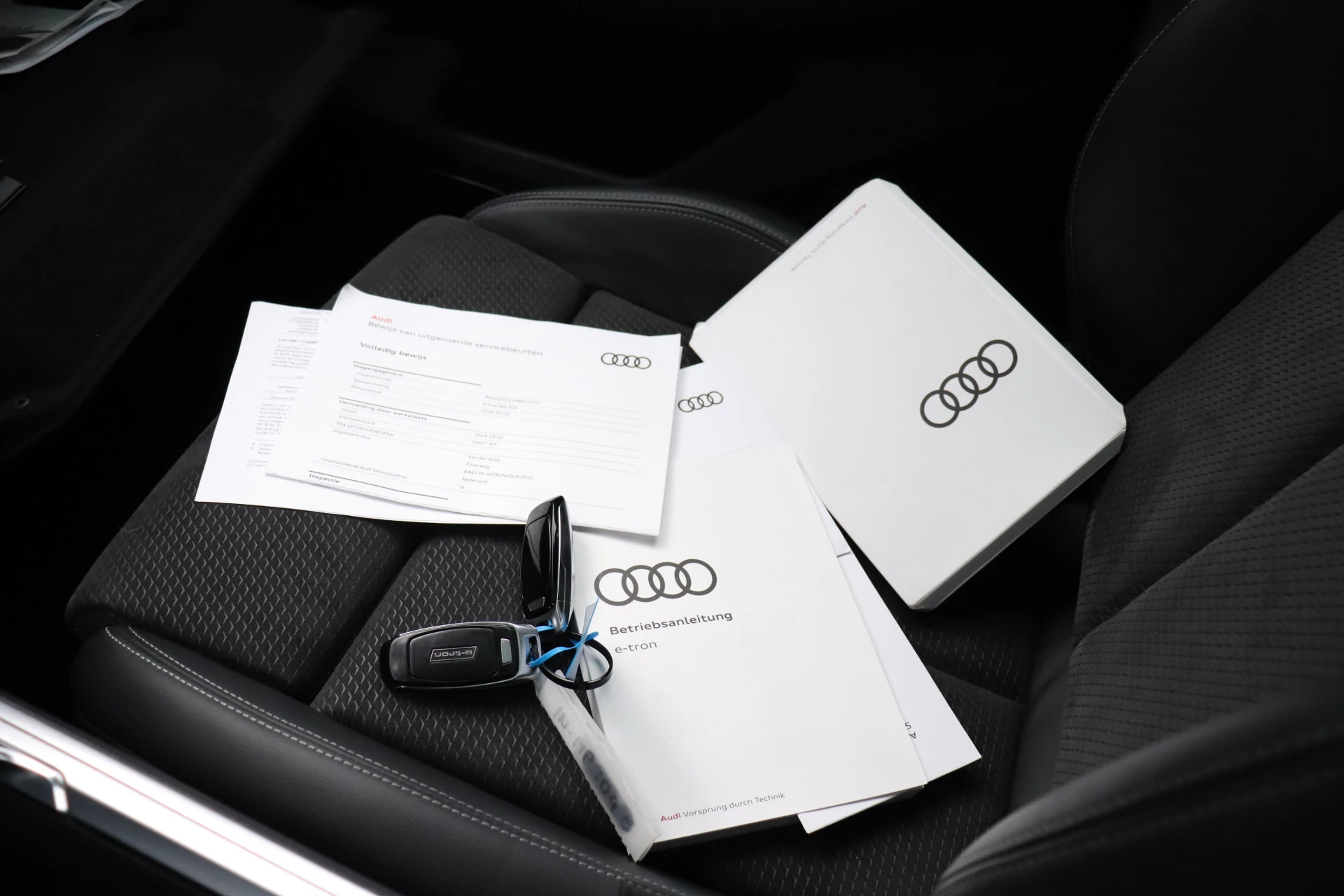 Hoofdafbeelding Audi e-tron
