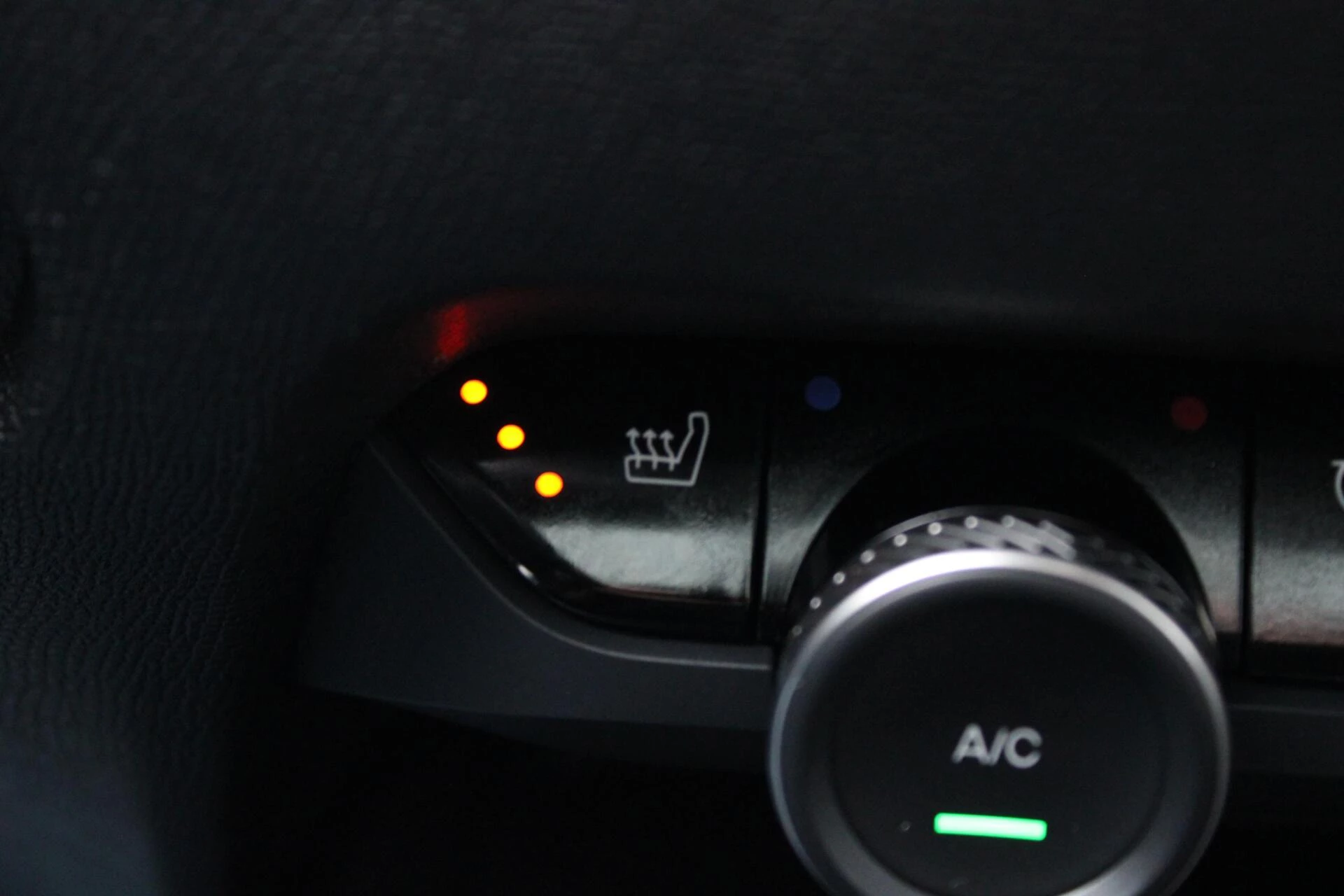 Hoofdafbeelding Citroën ë-C4