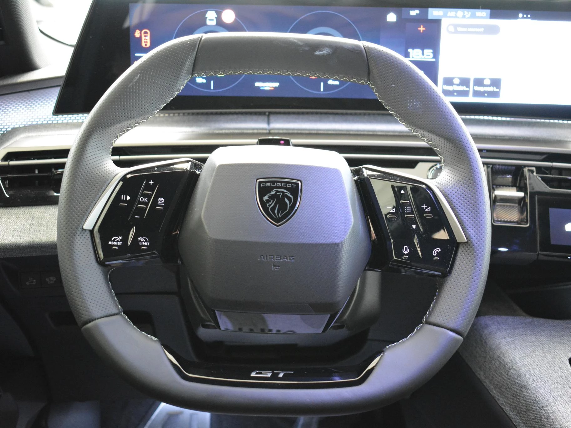 Hoofdafbeelding Peugeot e-3008