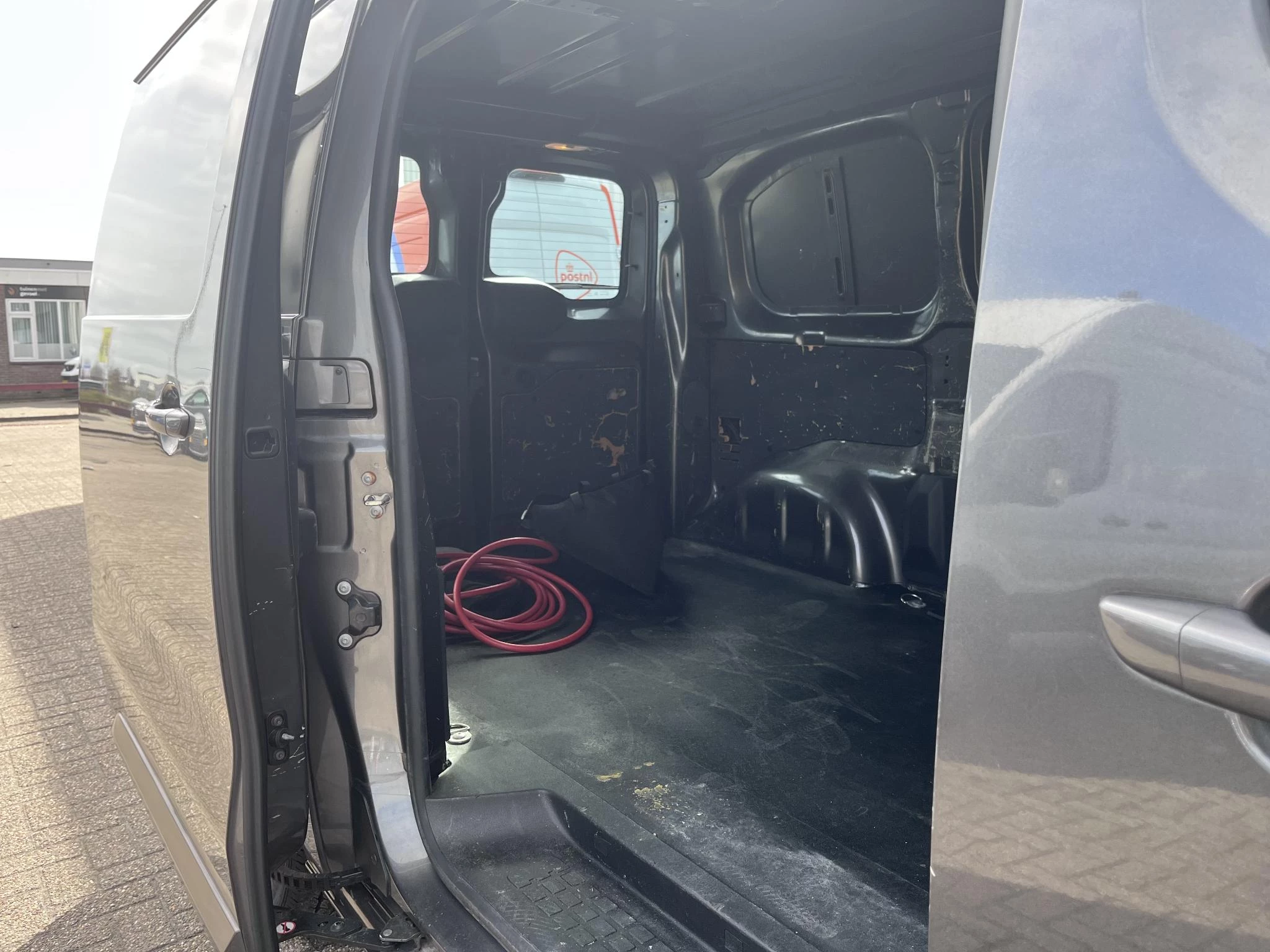 Hoofdafbeelding Peugeot e-Expert