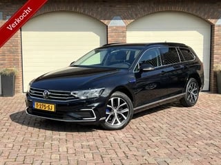 Volkswagen Passat Variant 1.4 TSI PHEV GTE Business NAVI CLIMA LED MASSAGE CAMERA PDC