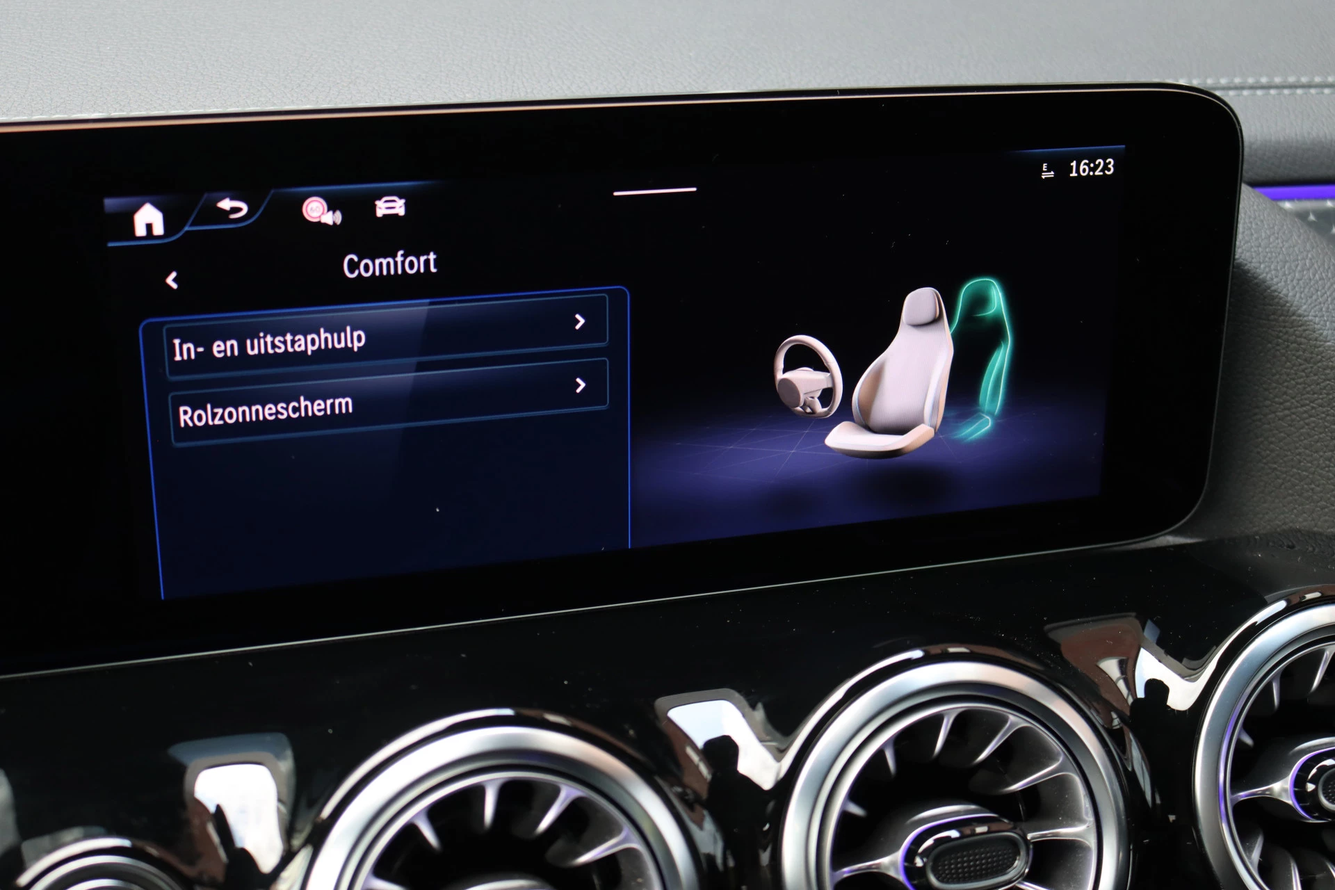 Hoofdafbeelding Mercedes-Benz EQA