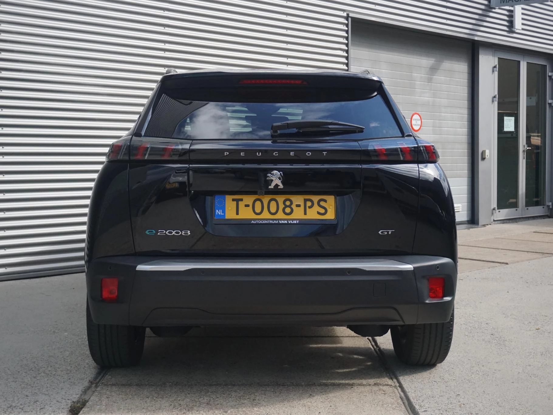 Hoofdafbeelding Peugeot e-2008