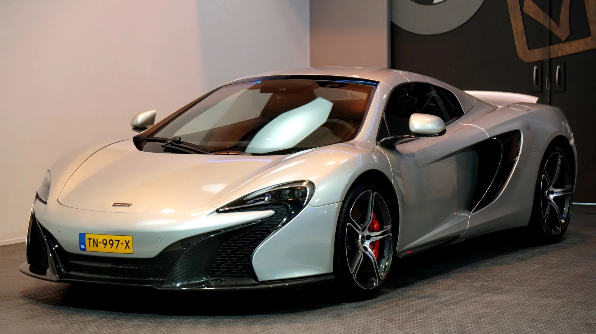 Hoofdafbeelding McLaren 650S