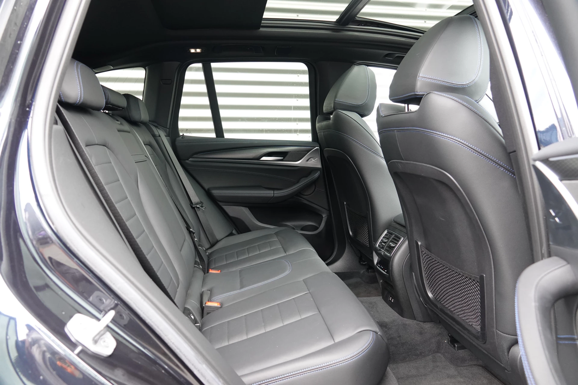Hoofdafbeelding BMW iX3