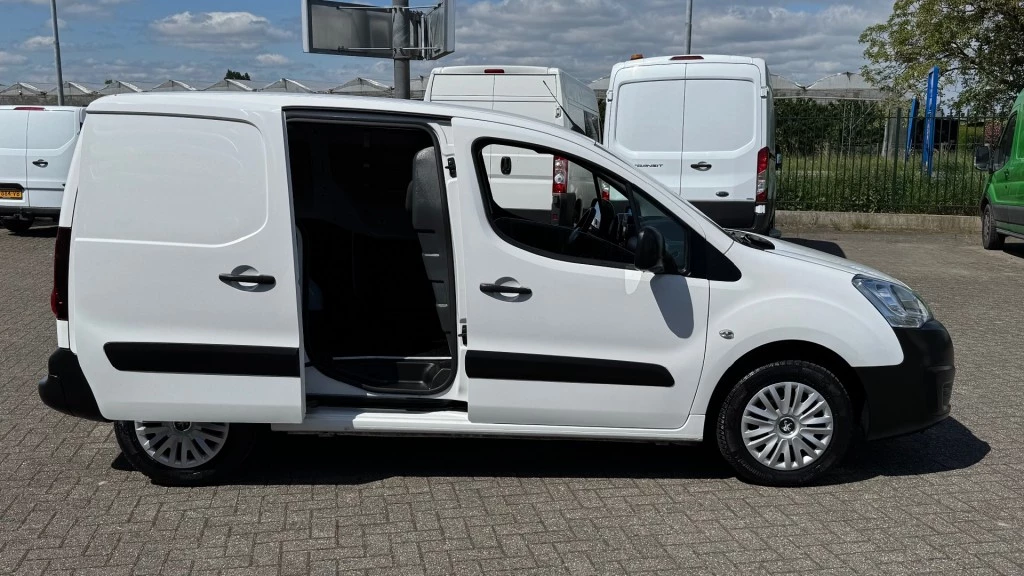 Hoofdafbeelding Peugeot Partner