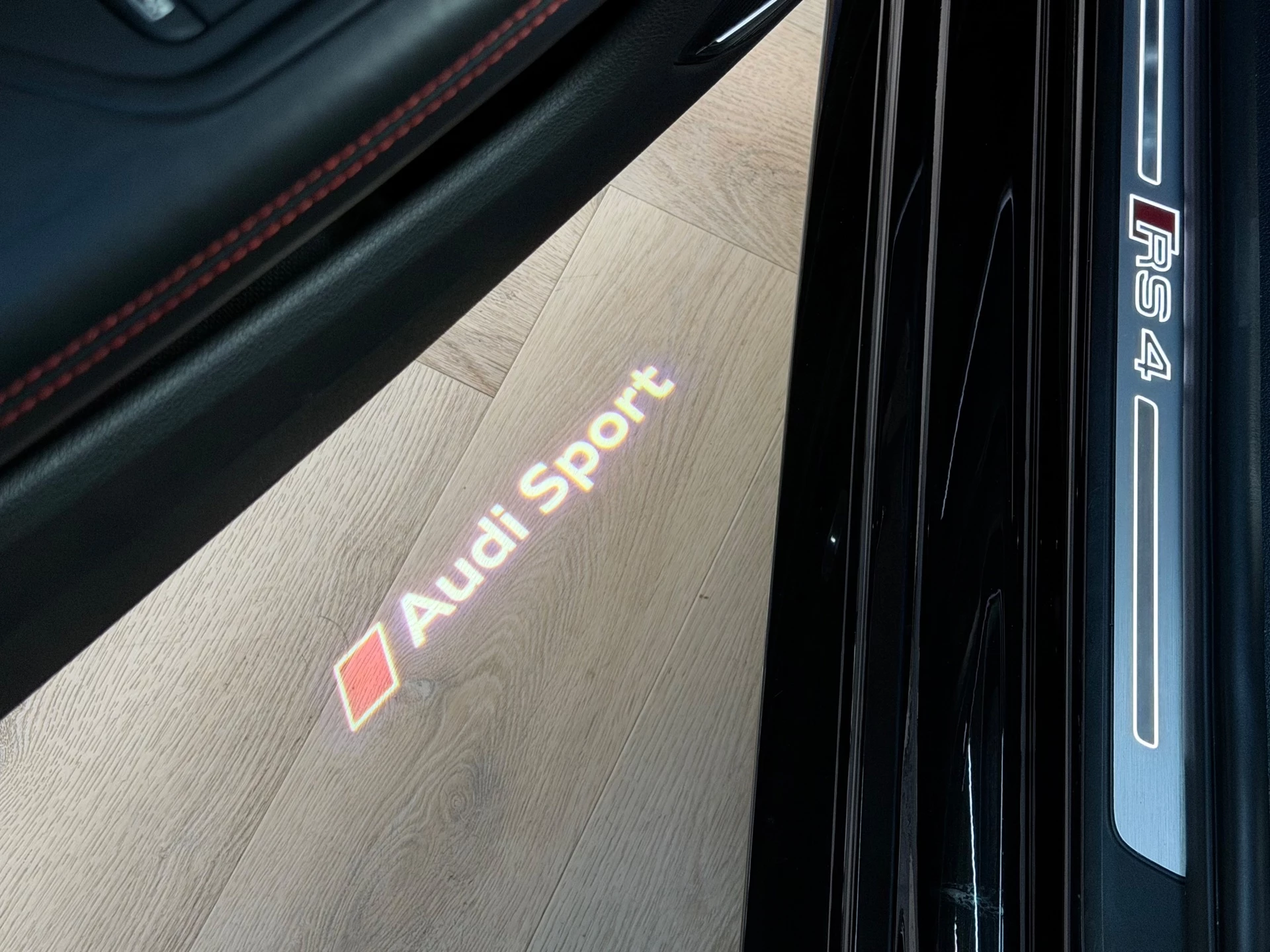 Hoofdafbeelding Audi RS4