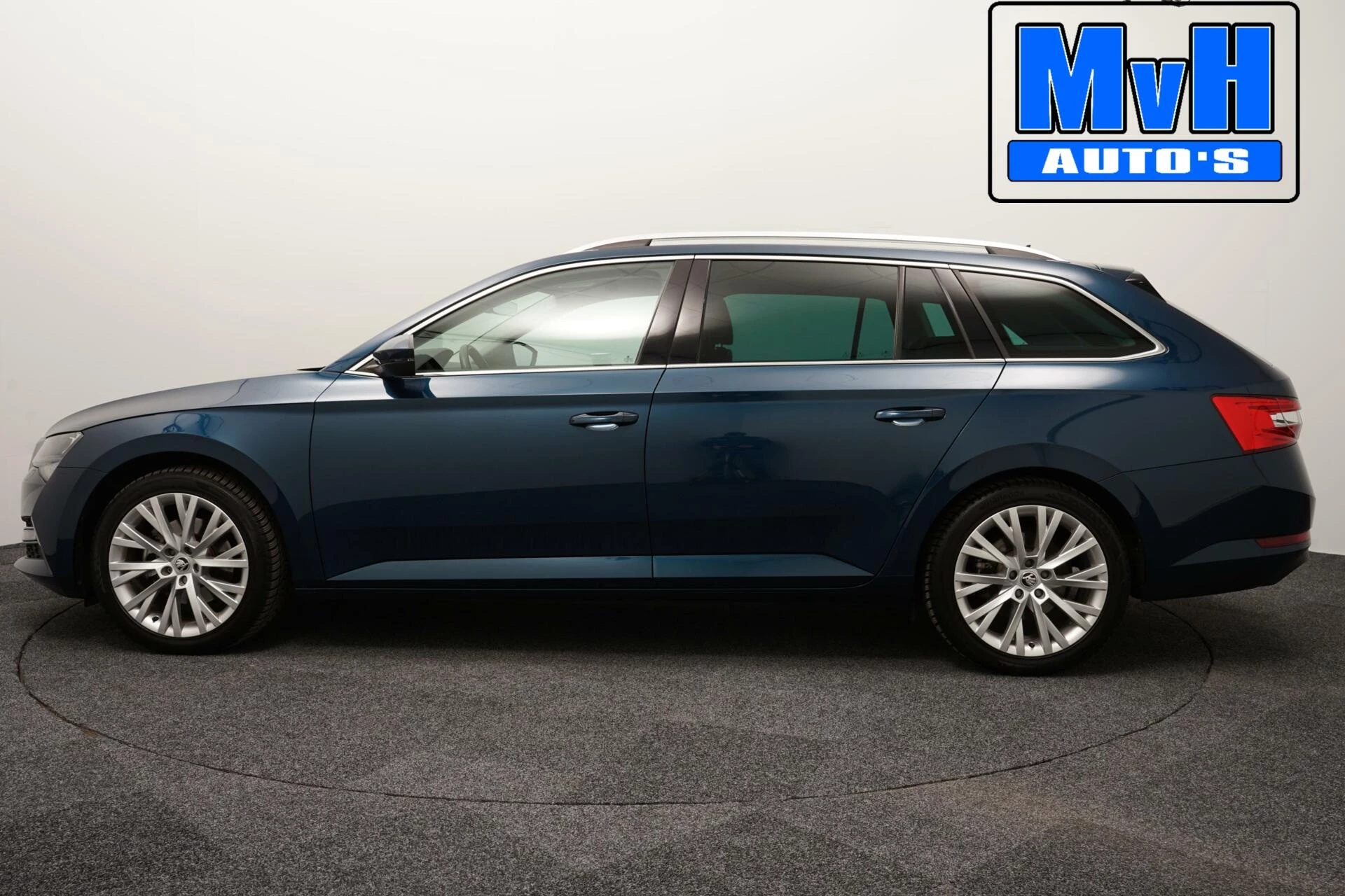 Hoofdafbeelding Škoda Superb