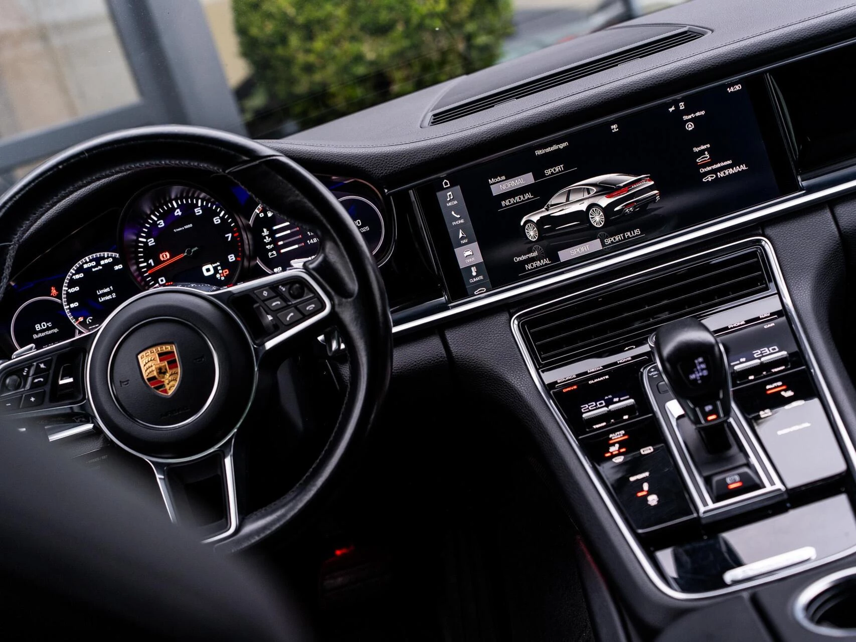 Hoofdafbeelding Porsche Panamera