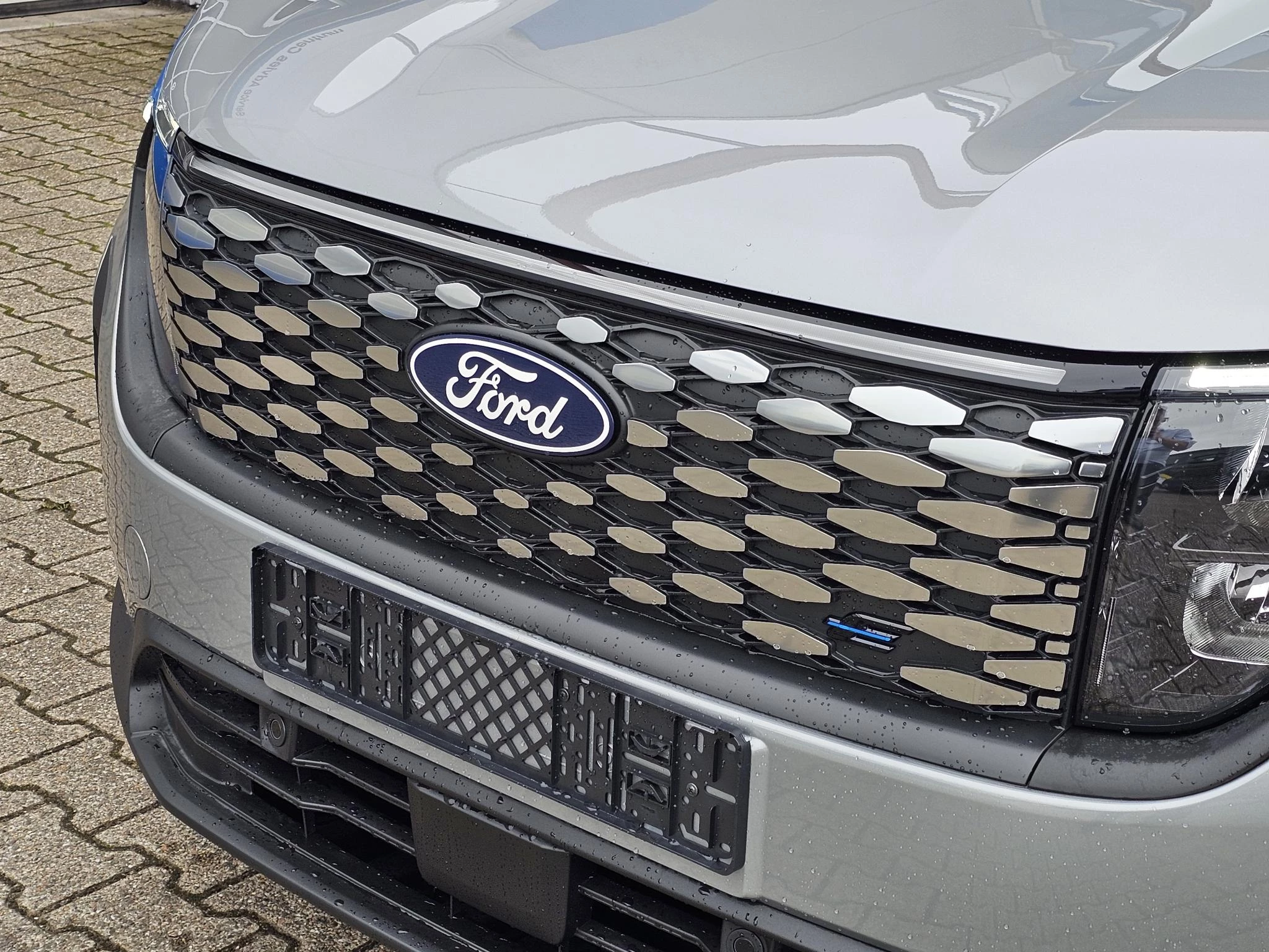 Hoofdafbeelding Ford Transit Courier