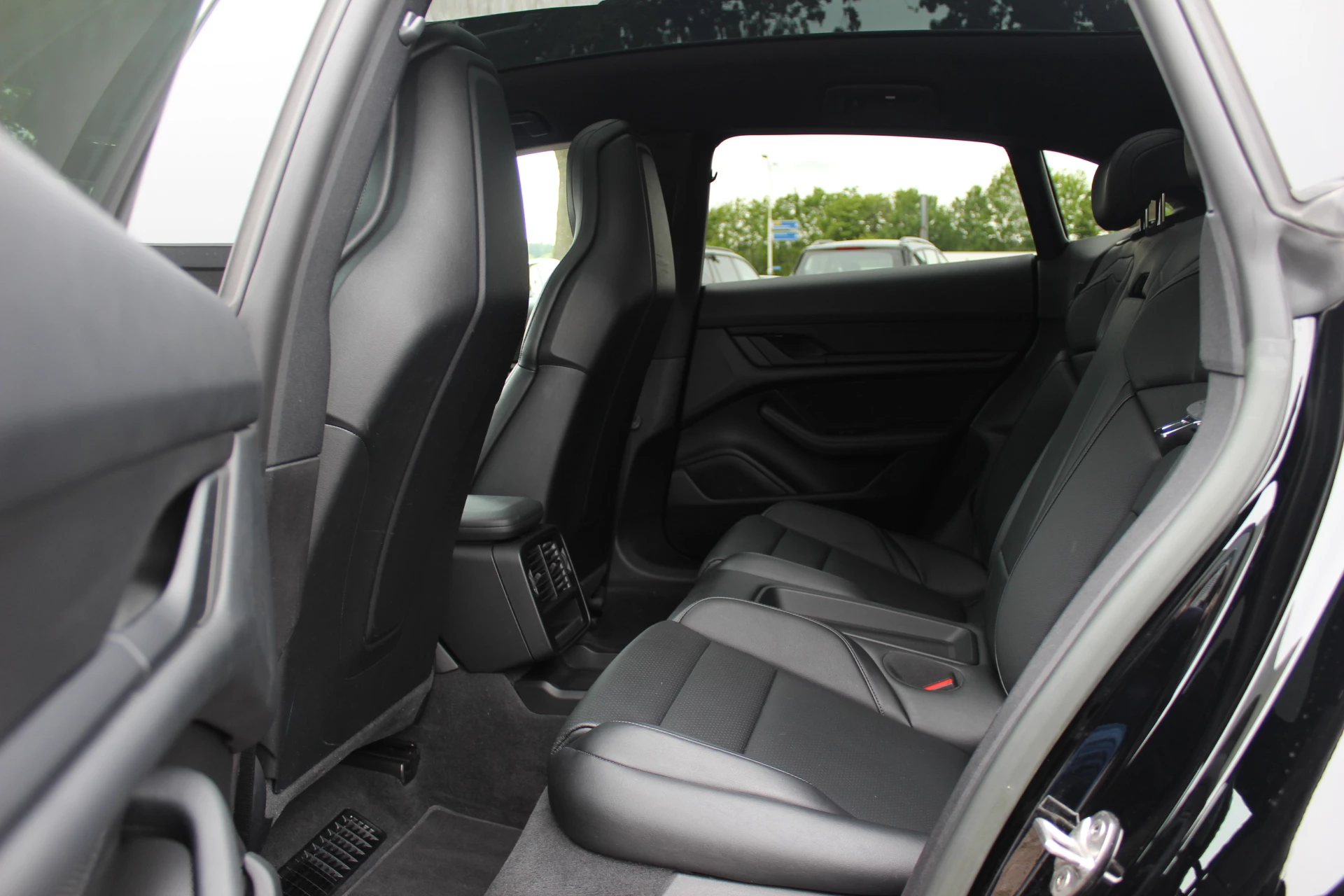 Hoofdafbeelding Porsche Taycan