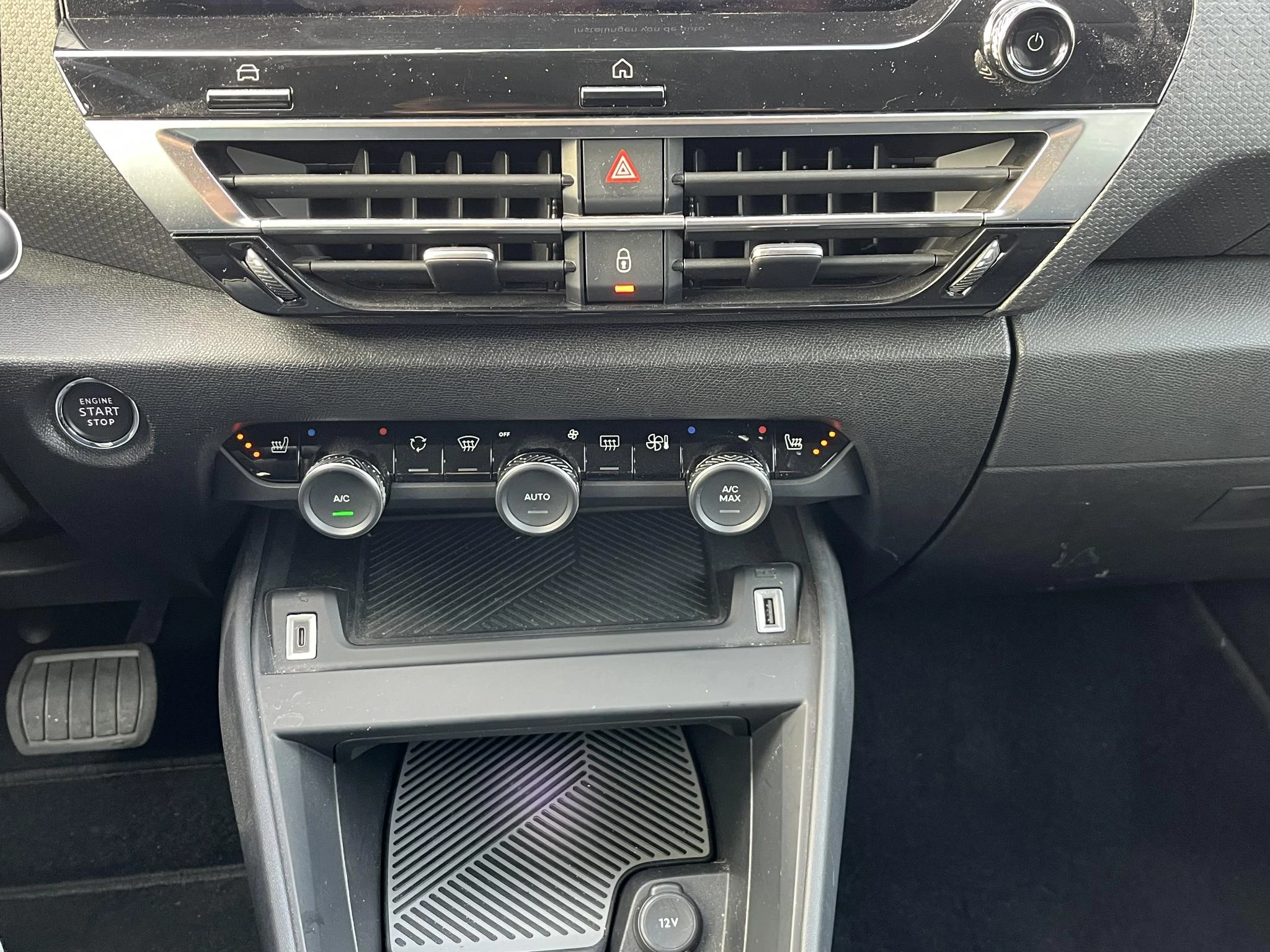 Hoofdafbeelding Citroën ë-C4