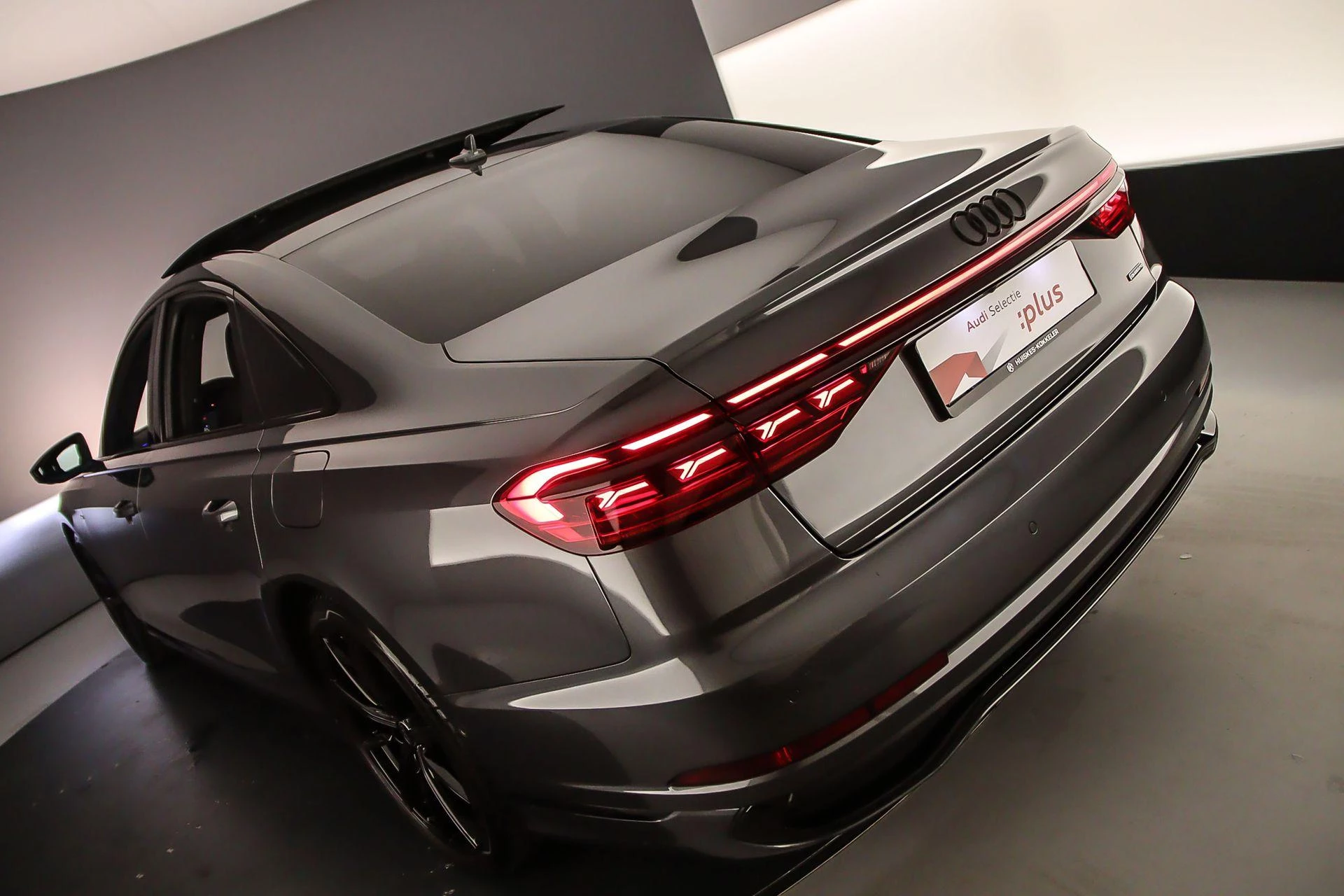 Hoofdafbeelding Audi A8