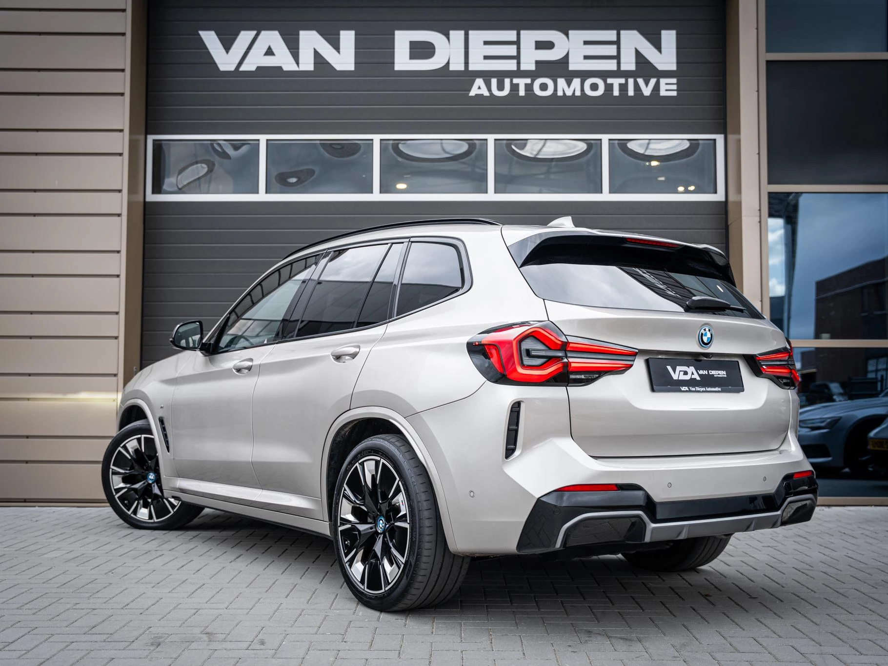 Hoofdafbeelding BMW iX3