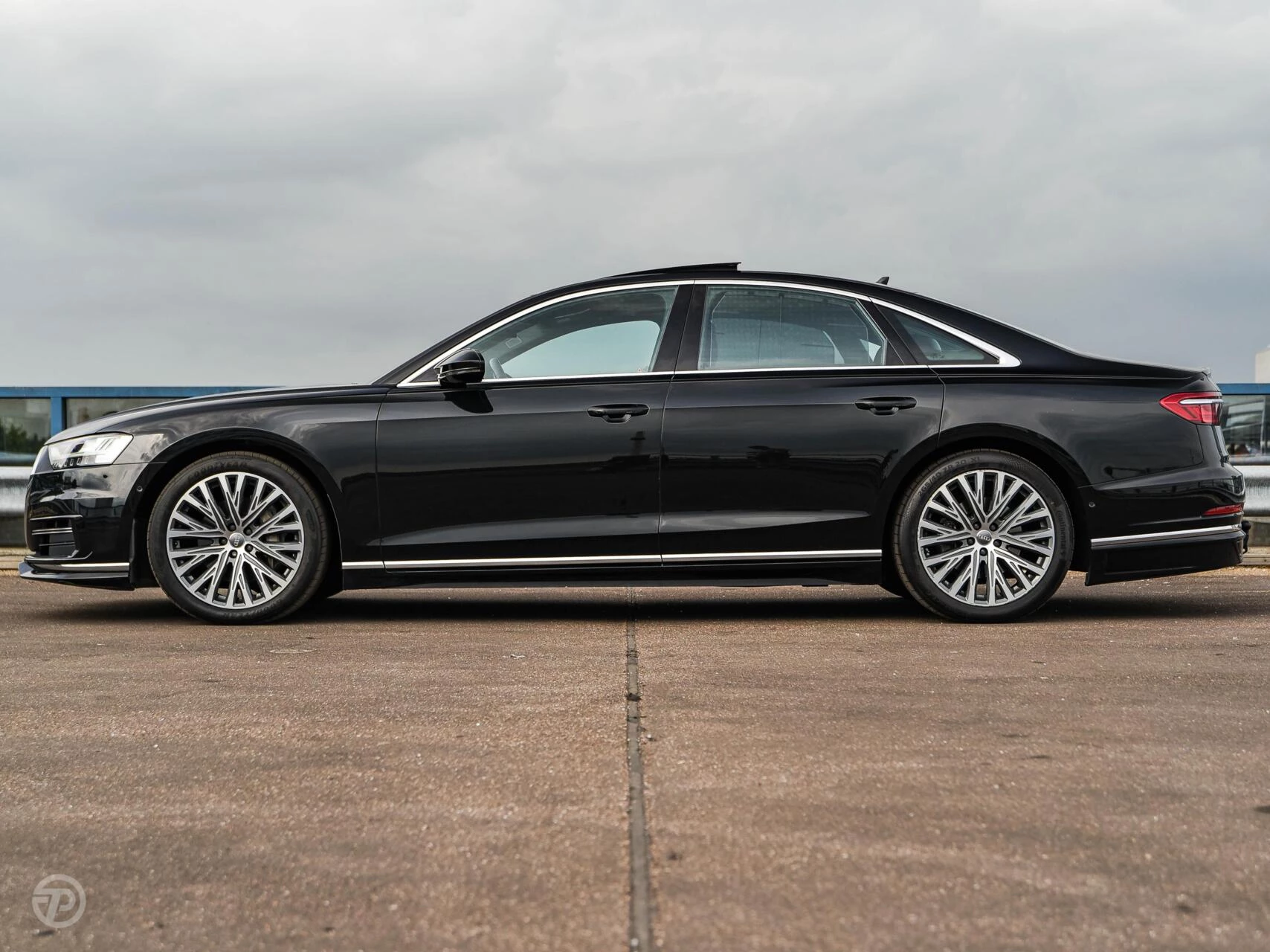 Hoofdafbeelding Audi A8