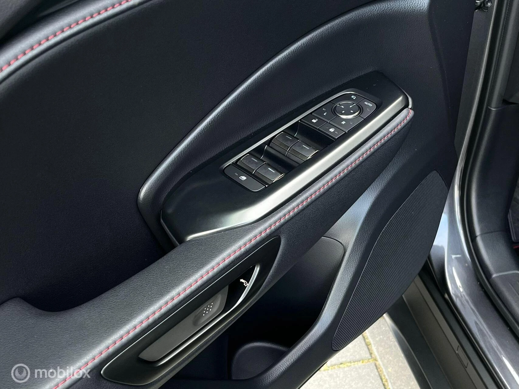 Hoofdafbeelding Lexus LBX