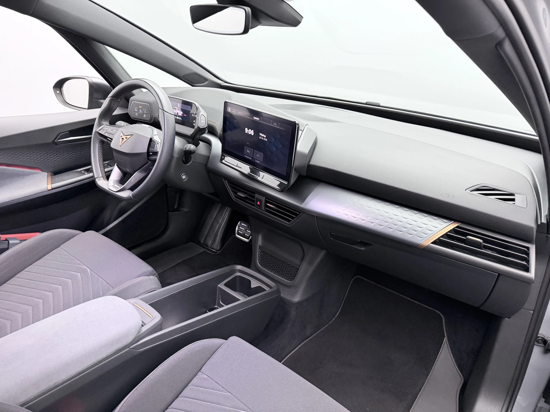 Hoofdafbeelding CUPRA Born