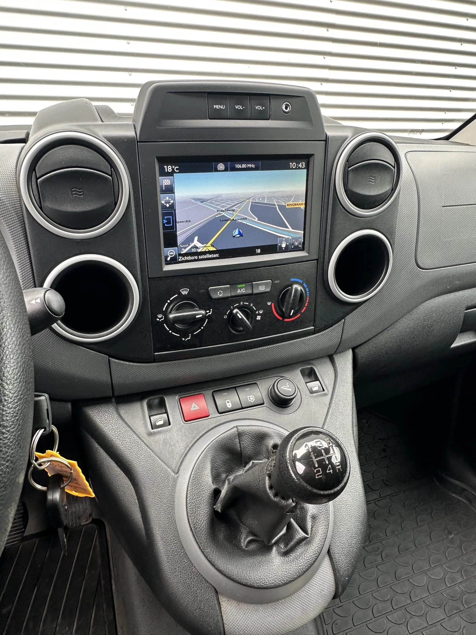 Hoofdafbeelding Peugeot Partner