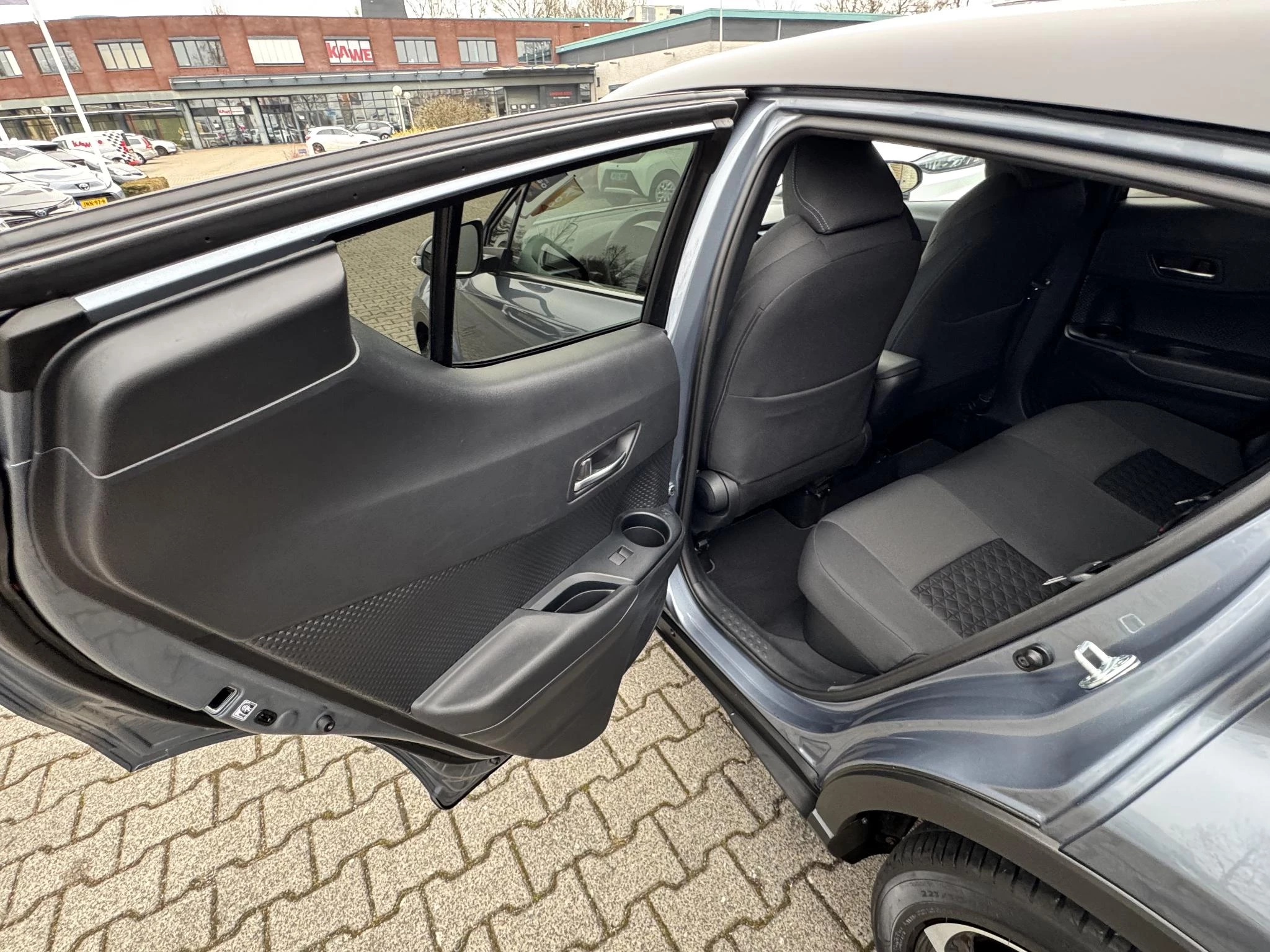 Hoofdafbeelding Toyota C-HR