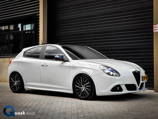 Alfa Romeo Giulietta 1.7TBi Quadrifoglio Verde | PANO | BOSE | LEDER | XENON