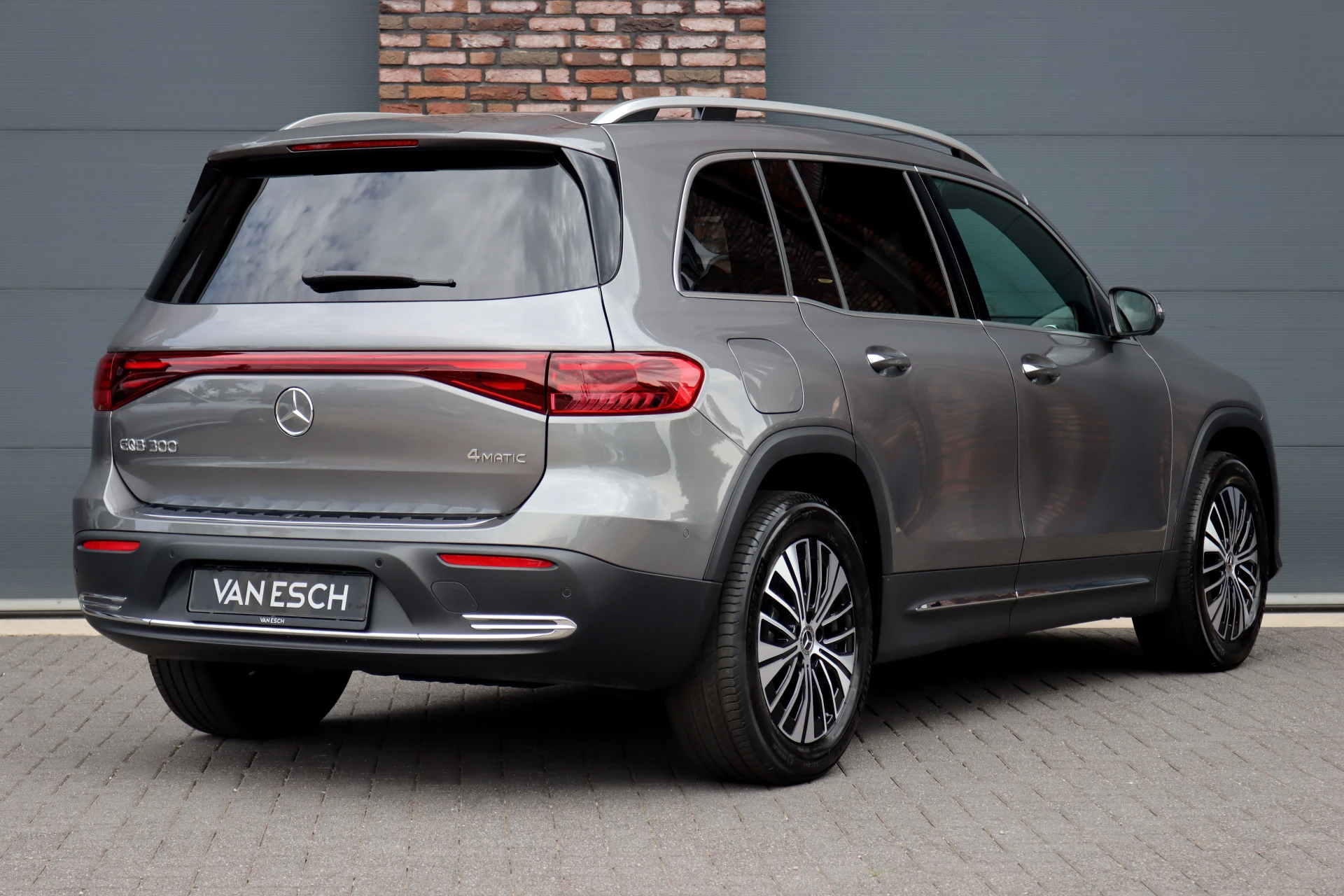 Hoofdafbeelding Mercedes-Benz EQB